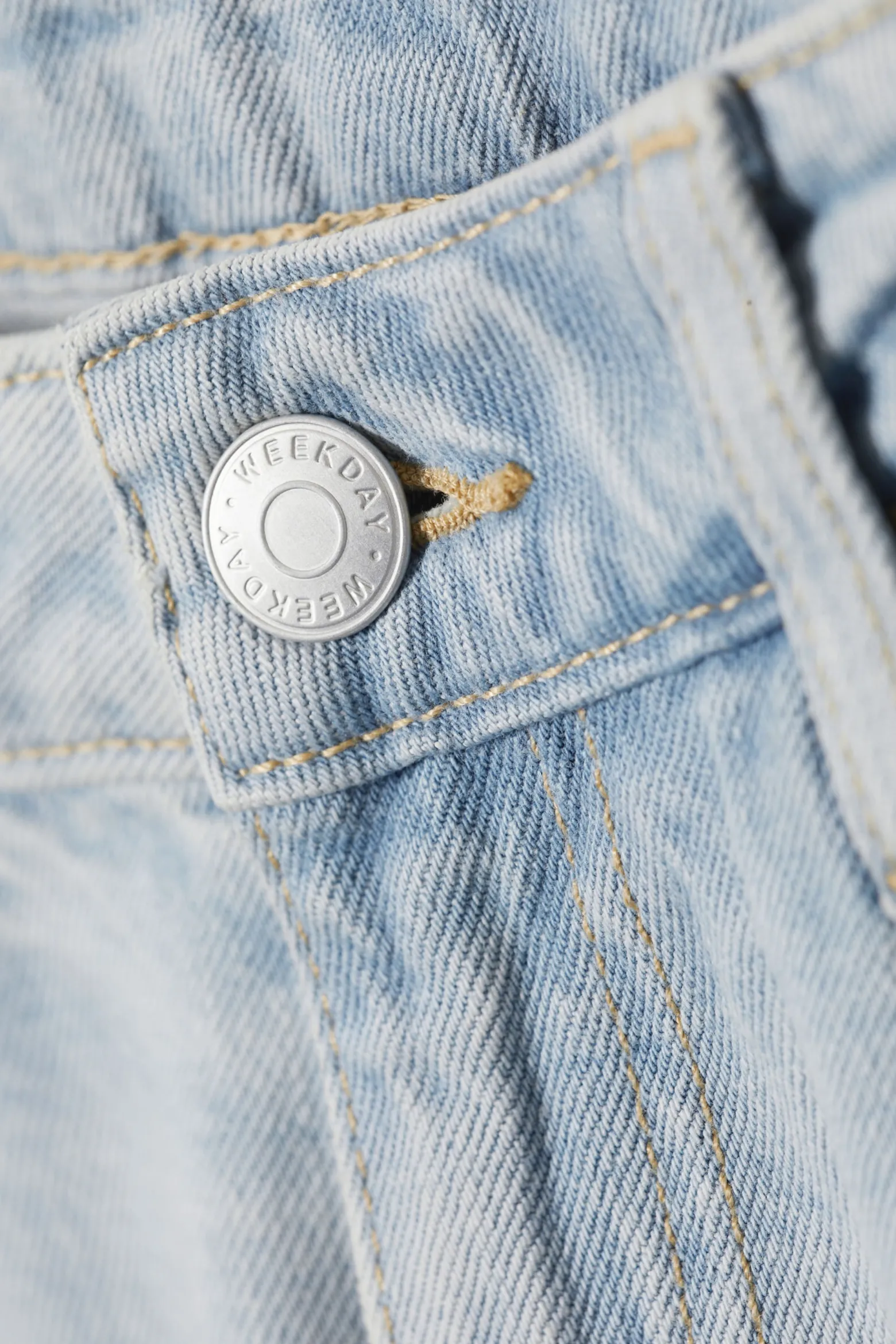 AMPLE LOW WAIST LOOSE WIDE LEG JEANS|Weekday New