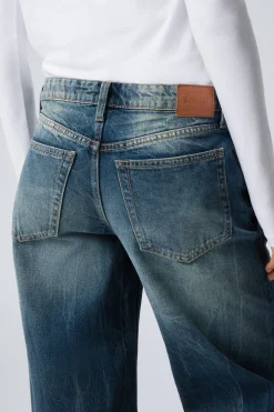 AMPLE LOW WAIST LOOSE WIDE LEG JEANS|Weekday Flash Sale