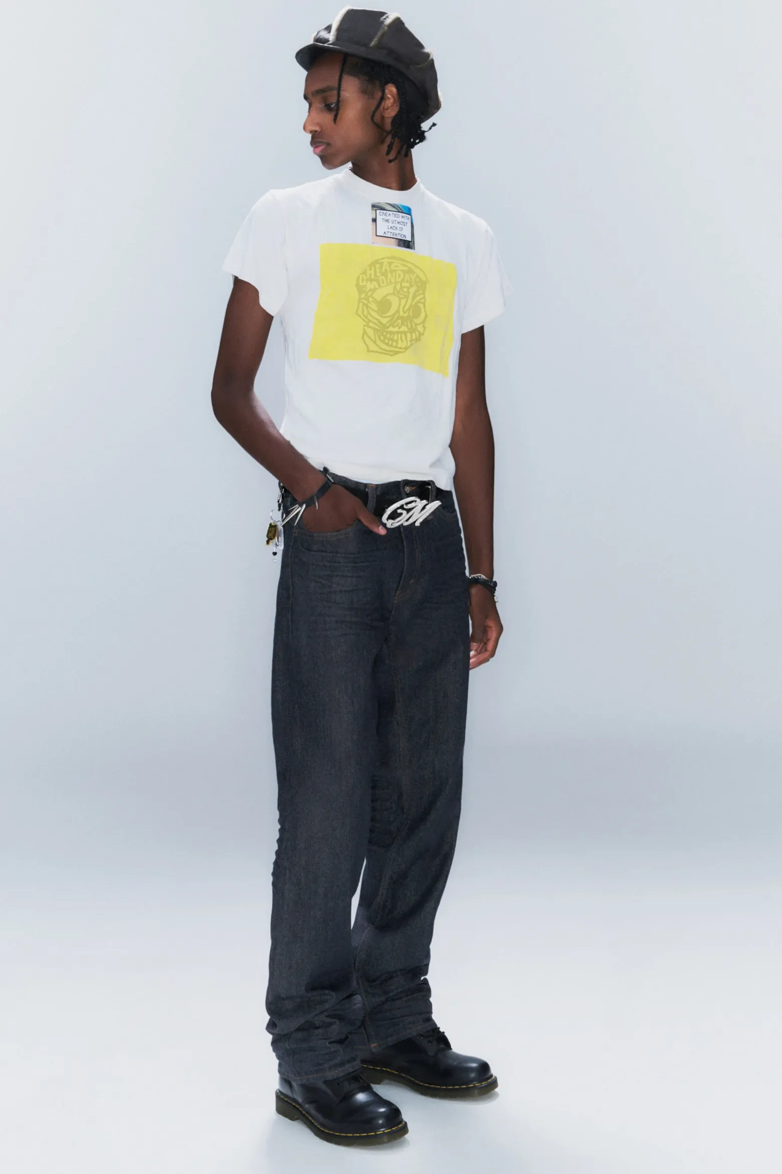 ANTI – UNISEX-JEANS MIT NIEDRIGEM BUND|Weekday Hot