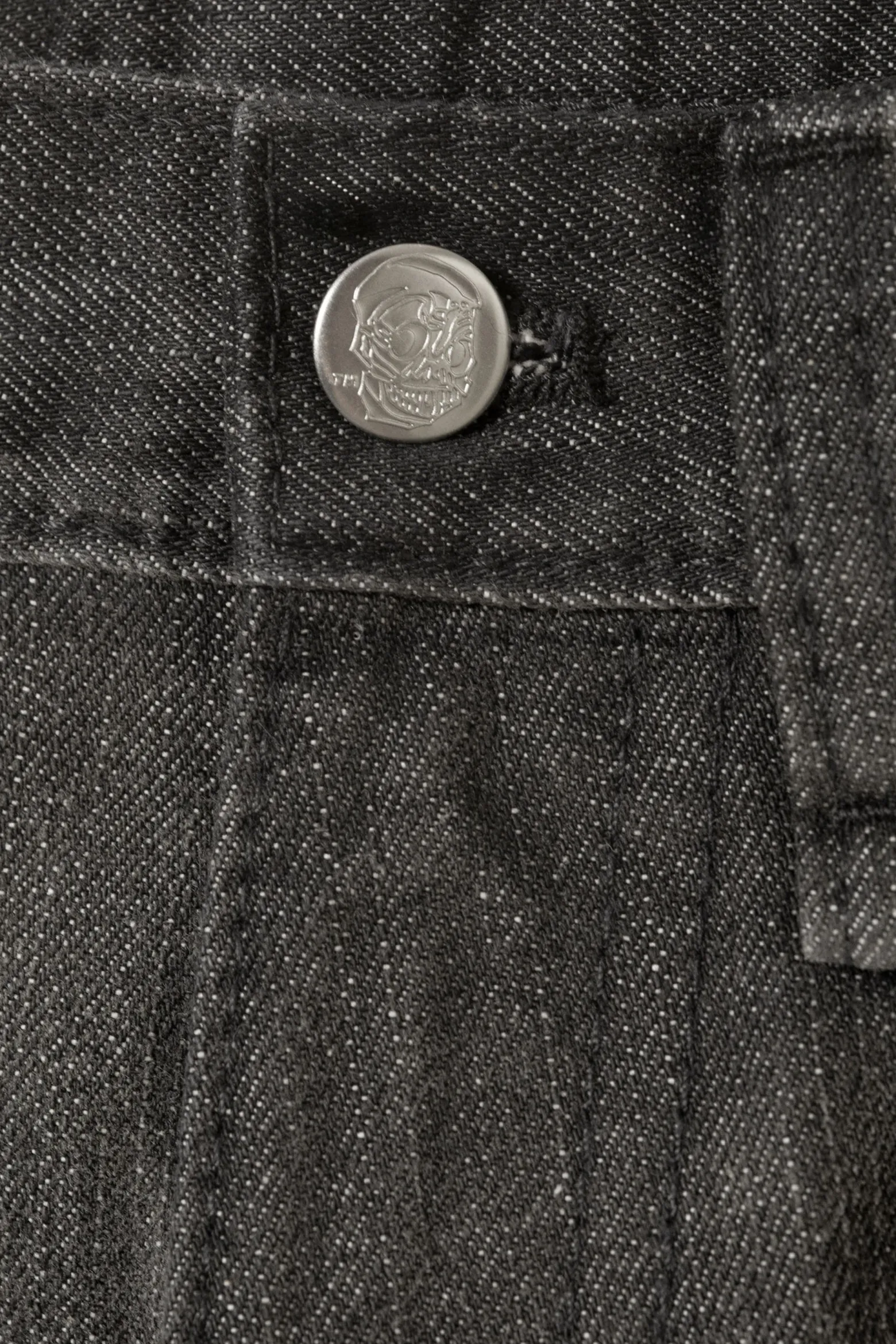 ANTI – UNISEX-JEANS MIT NIEDRIGEM BUND|Weekday Flash Sale