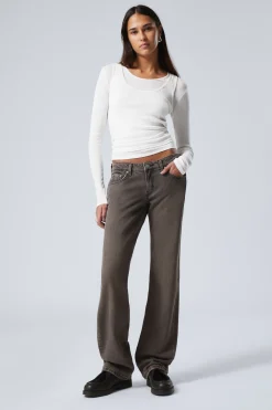 ARROW LOW WAIST REGULAR STRAIGHT LEG JEANS|Weekday Clearance