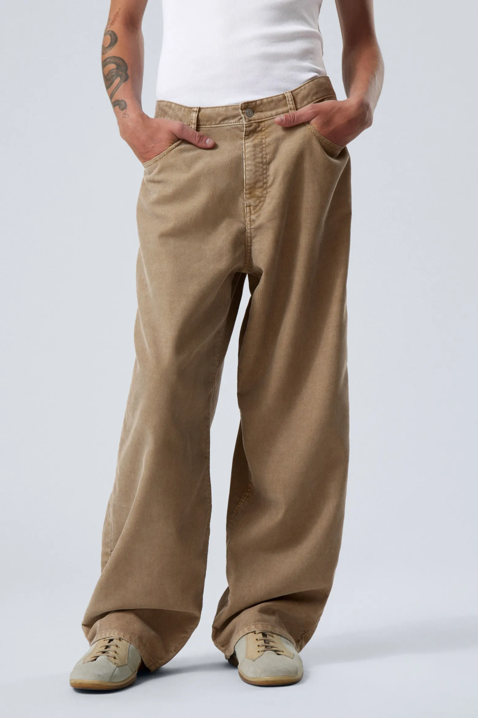 ASTRO – BAGGY-CORDHOSE|Weekday Cheap