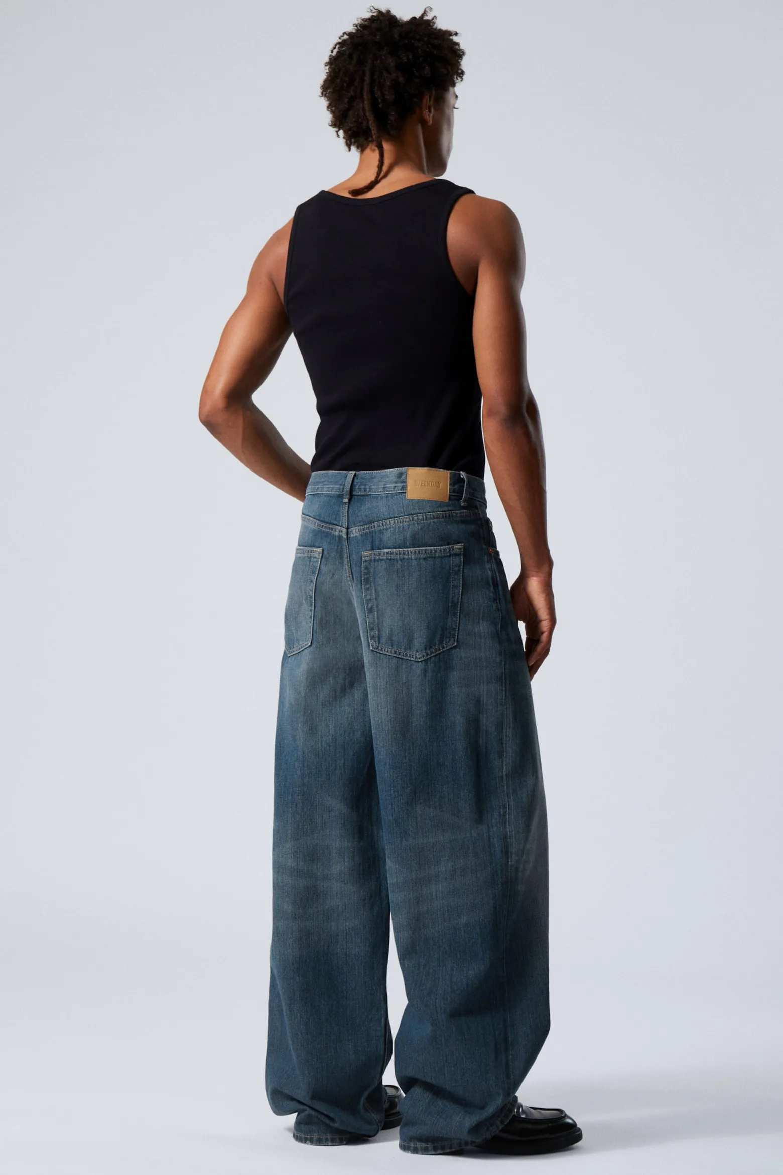 ASTRO LOOSE BAGGY LEG JEANS|Weekday Clearance