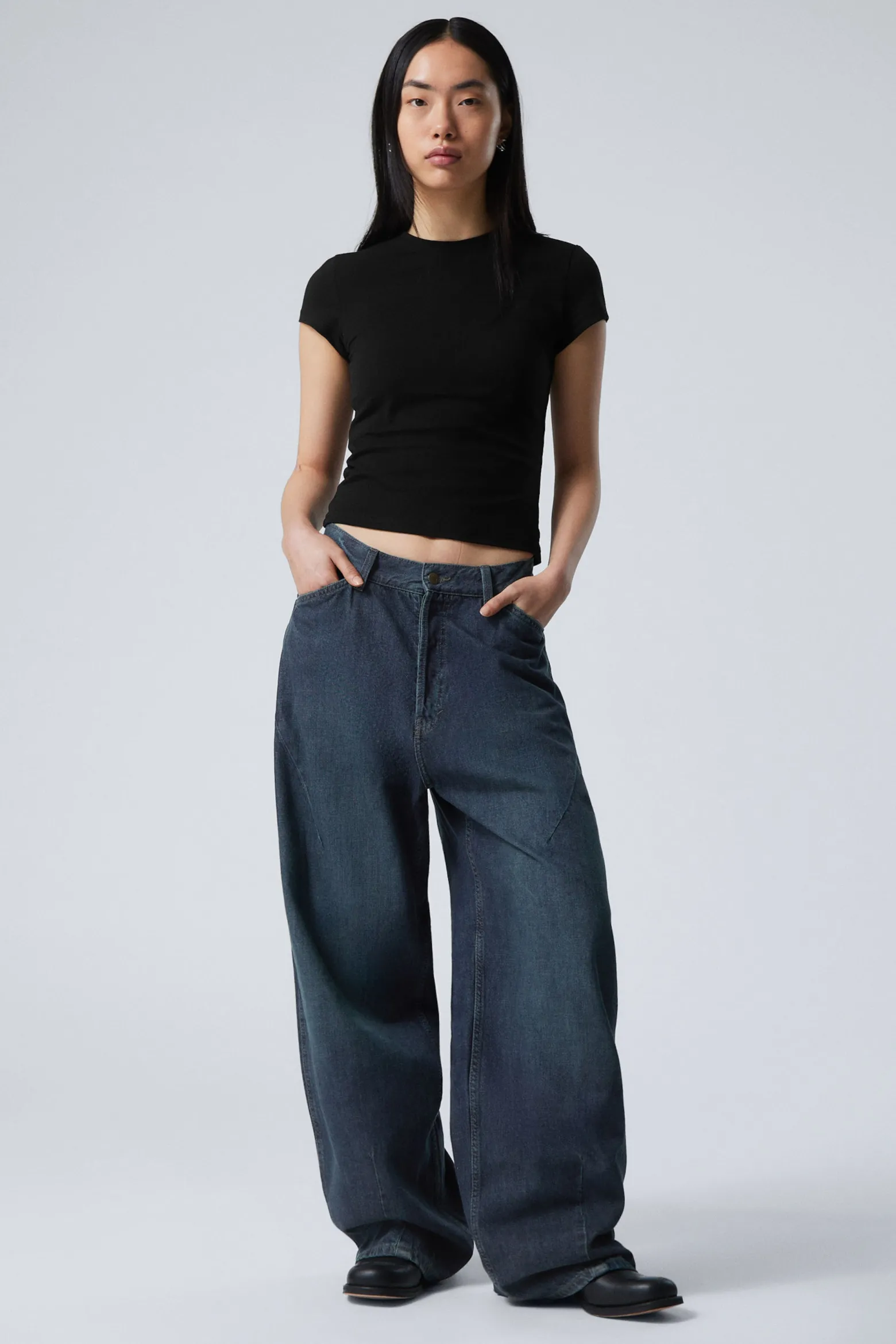 ASTRO SHAPE – BAGGY-JEANS|Weekday Hot