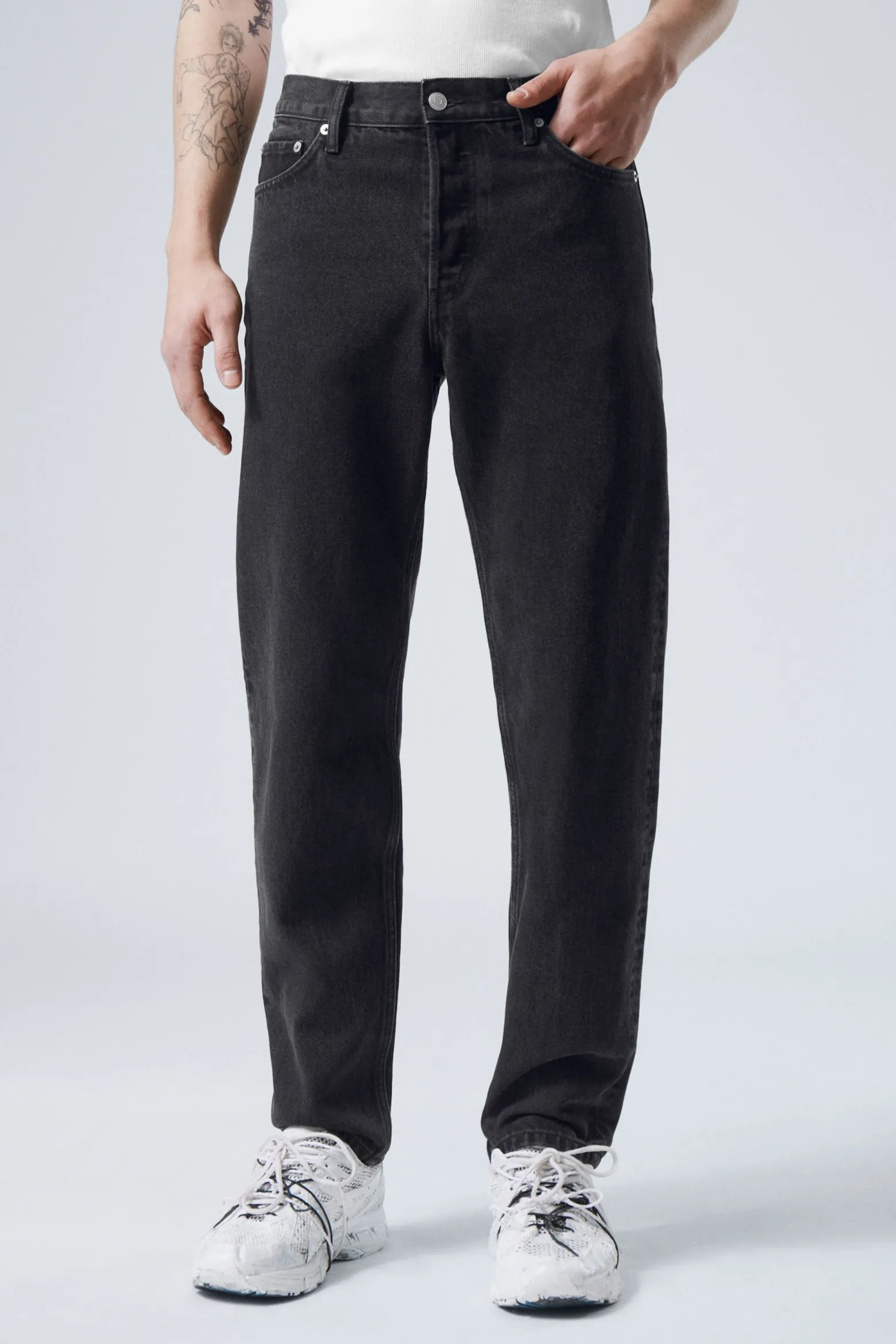 BARREL RELAXED TAPERED LEG JEANS|Weekday Shop