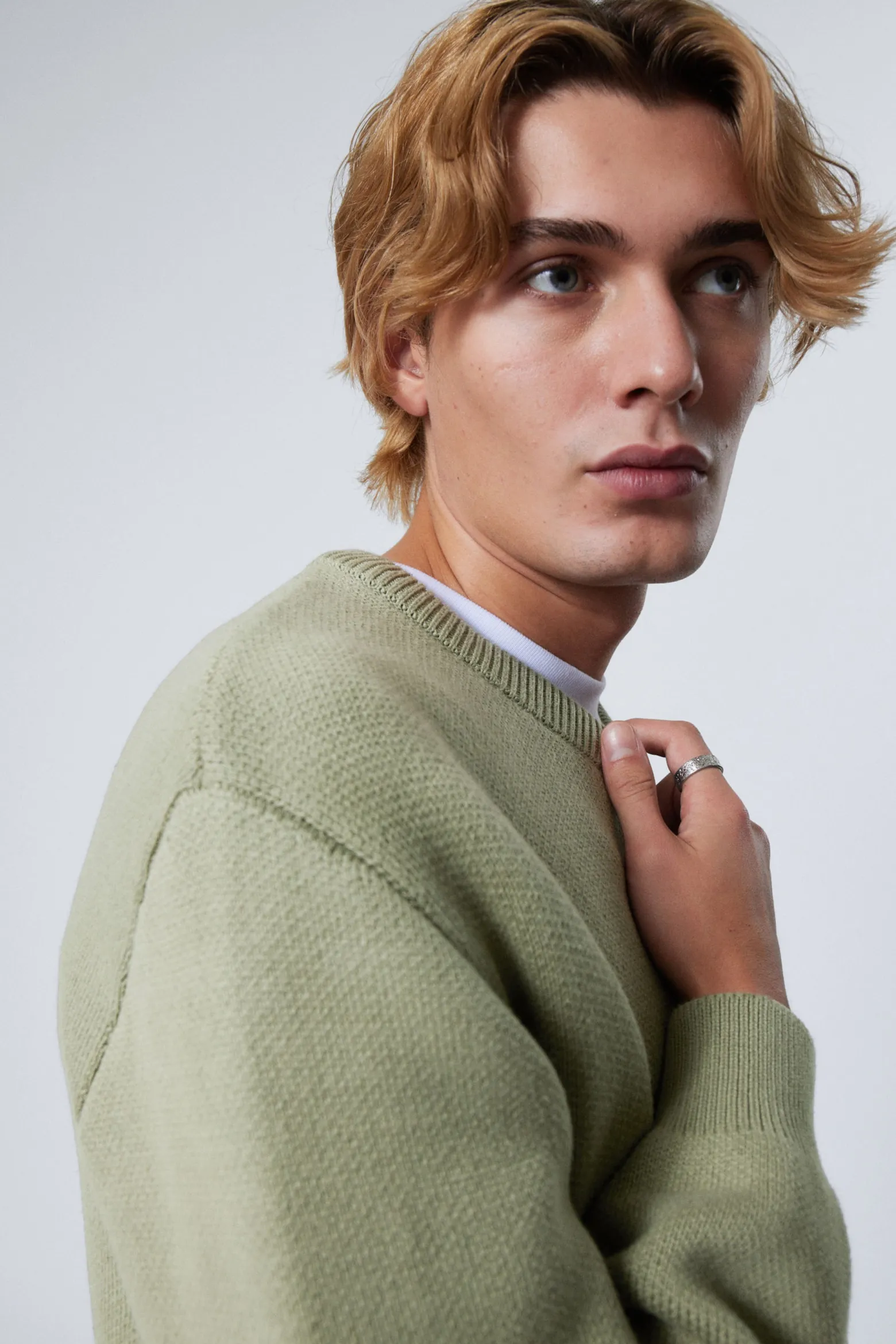 BAUMWOLL-STRICKPULLOVER MIT NORMALER PASSFORM|Weekday Outlet