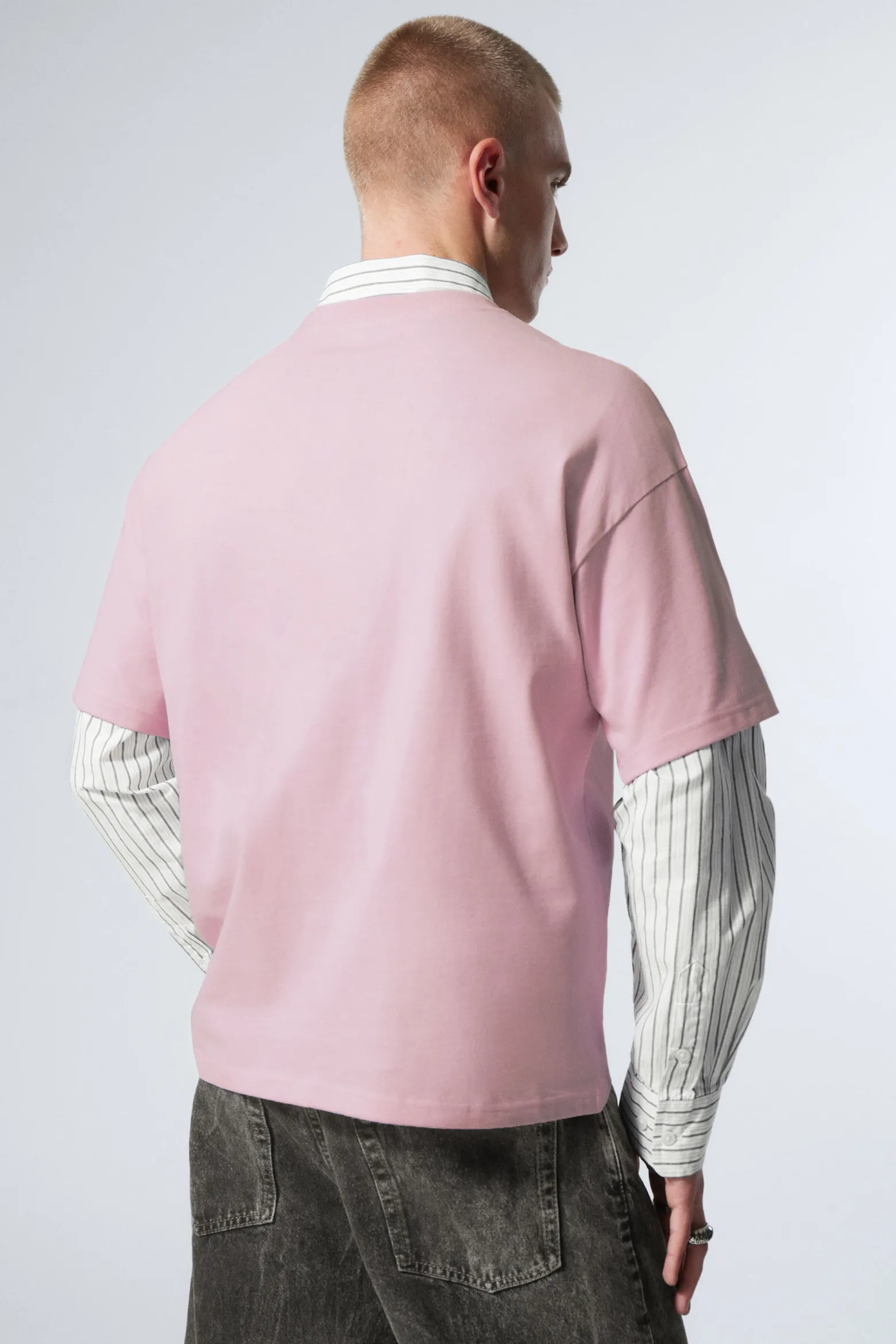 BEDRUCKTES KASTIGES T-SHIRT|Weekday Sale