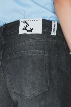 BOO BOOTLEG – BOOTCUT-JEANS MIT NIEDRIGER TAILLE|Weekday Shop