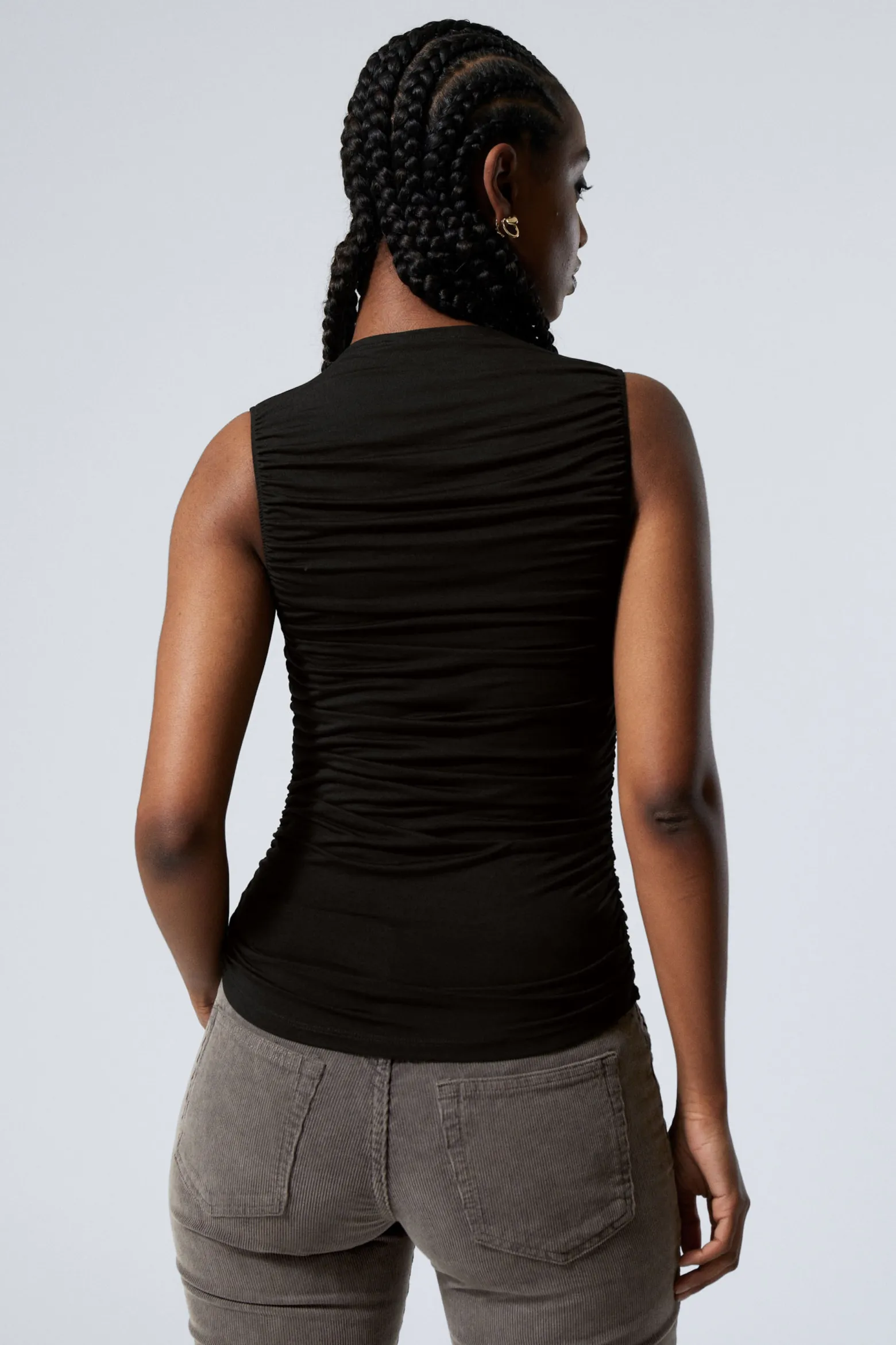 DRAPIERTES TOP MIT STEHKRAGEN|Weekday New