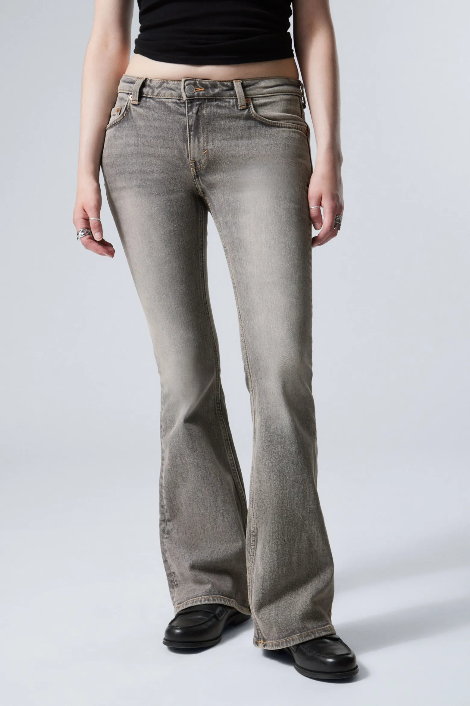 FLAME LOW WAIST SLIM FLARED LEG JEANS|Weekday Best