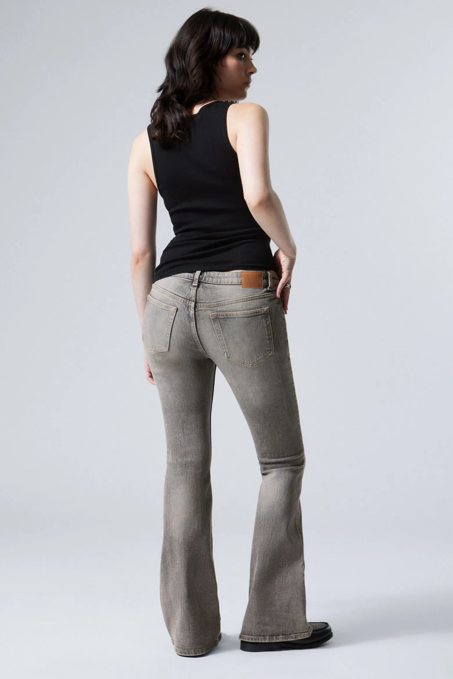 FLAME LOW WAIST SLIM FLARED LEG JEANS|Weekday Best