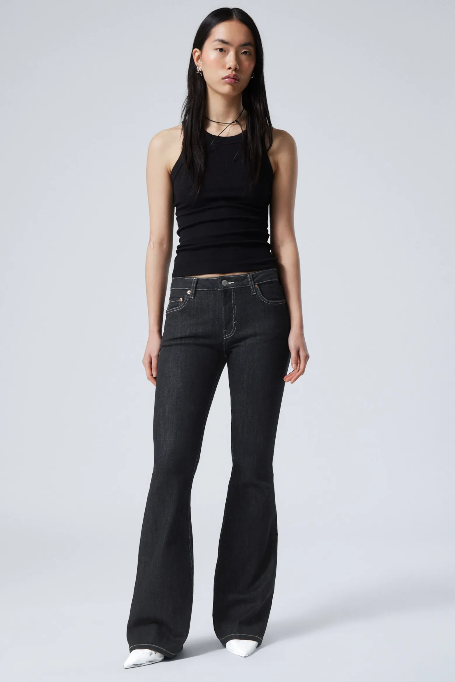 FLAME LOW WAIST SLIM FLARED LEG JEANS|Weekday Store