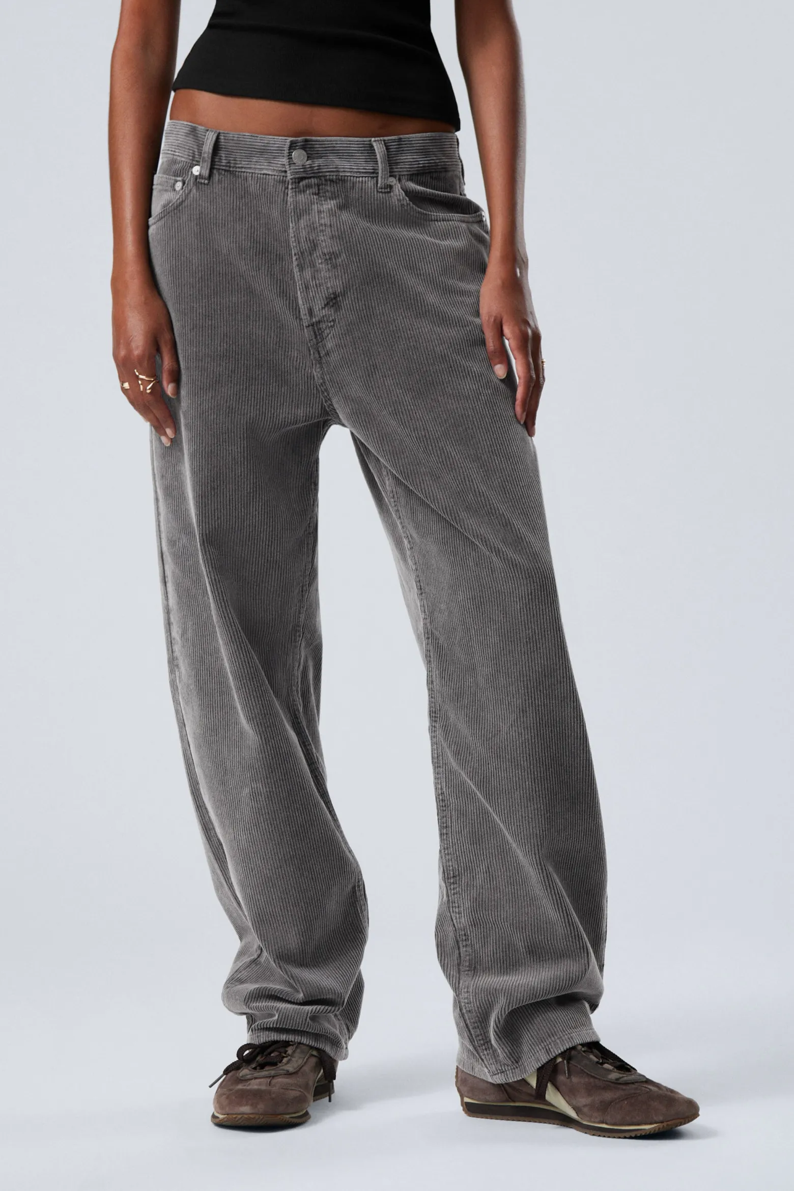 GALAXY – WEITE, GERADE GESCHNITTENE CORDHOSE|Weekday Store