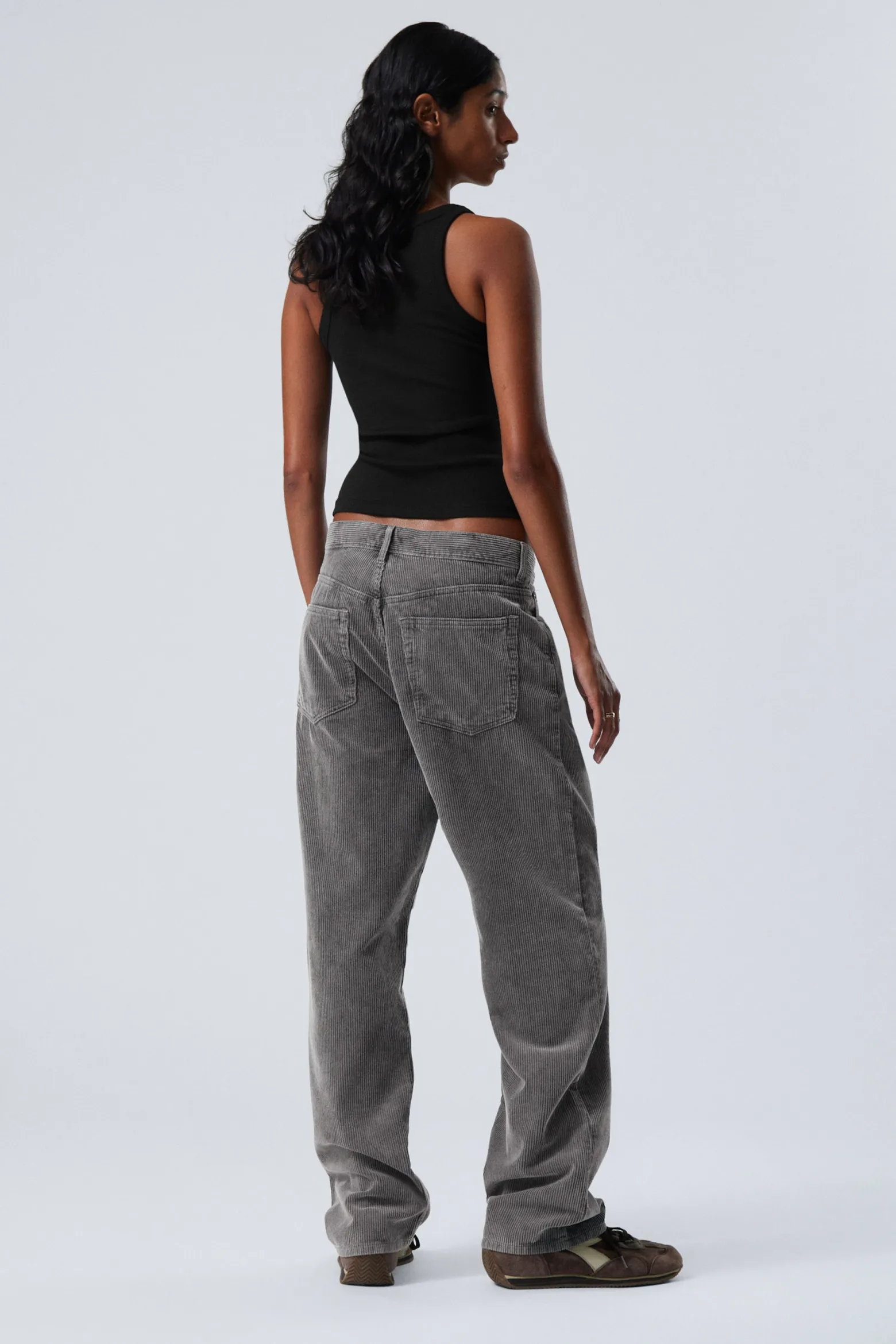 GALAXY – WEITE, GERADE GESCHNITTENE CORDHOSE|Weekday Store