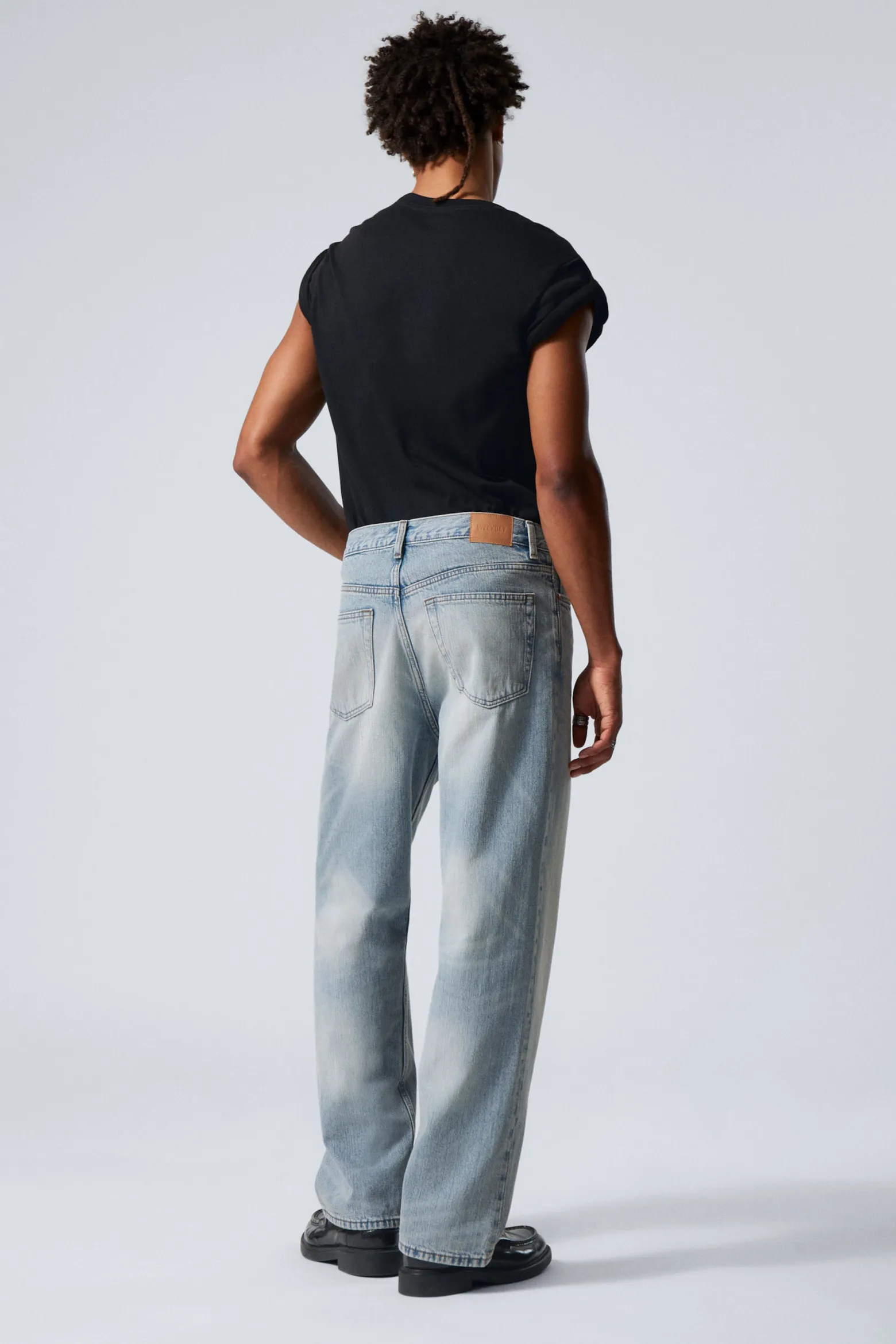 GALAXY LOOSE STRAIGHT LEG JEANS|Weekday Shop