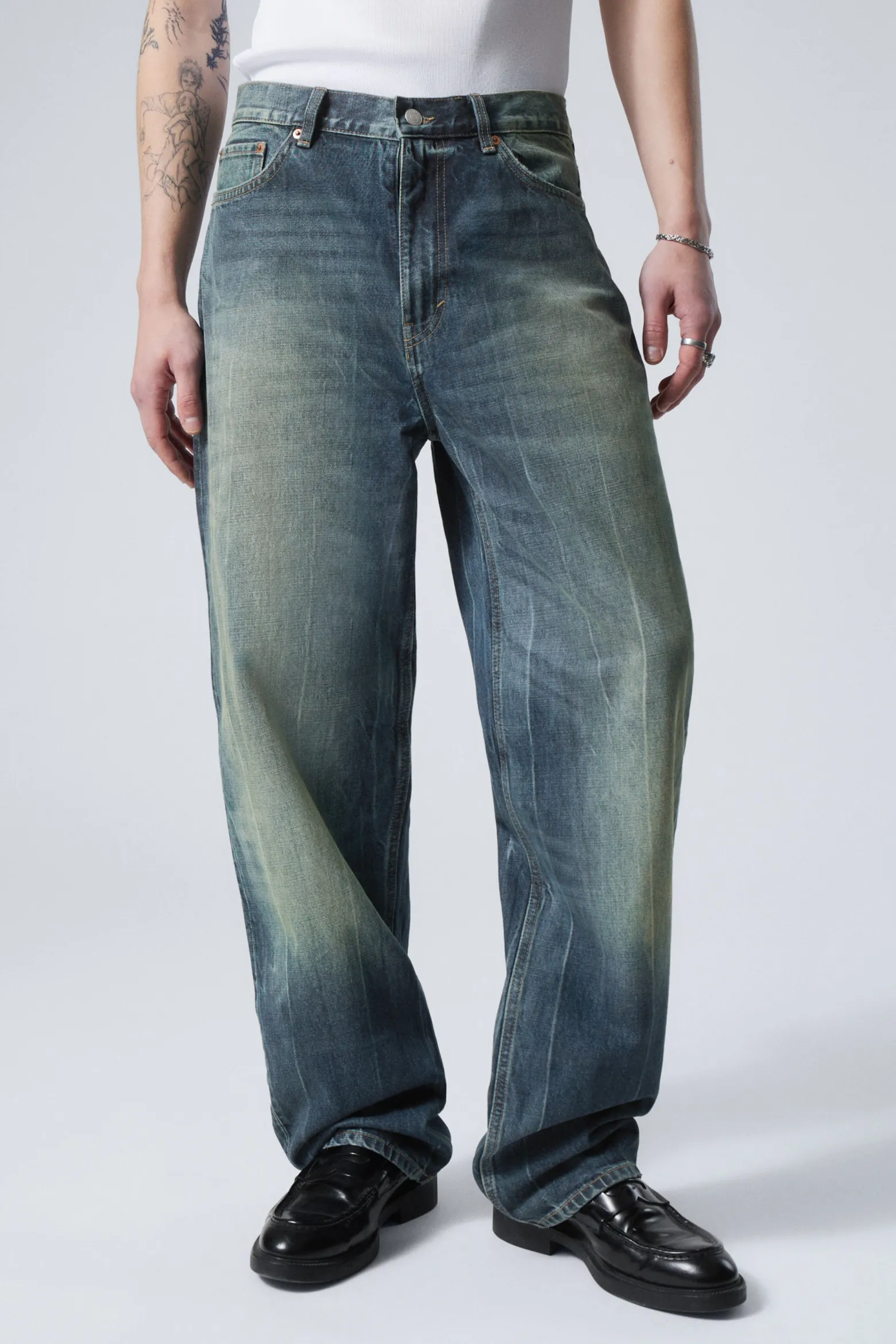 GALAXY LOOSE STRAIGHT LEG JEANS|Weekday New