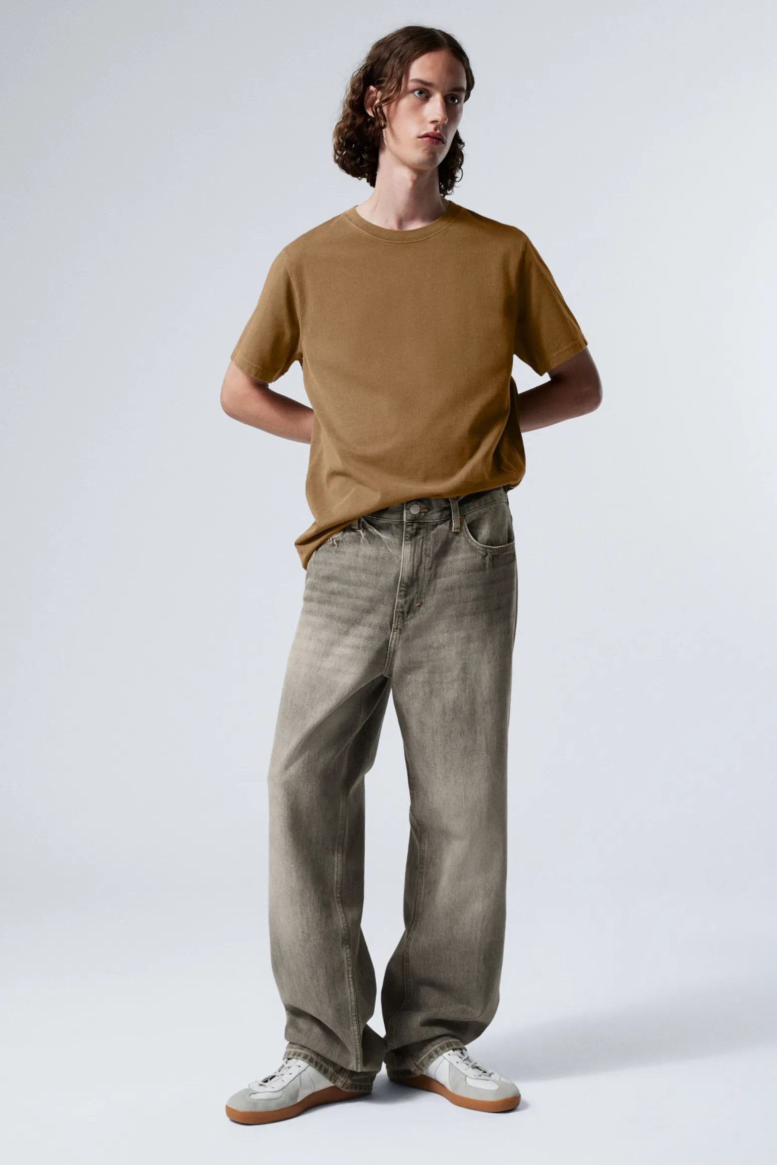 GALAXY LOOSE STRAIGHT LEG JEANS|Weekday Store