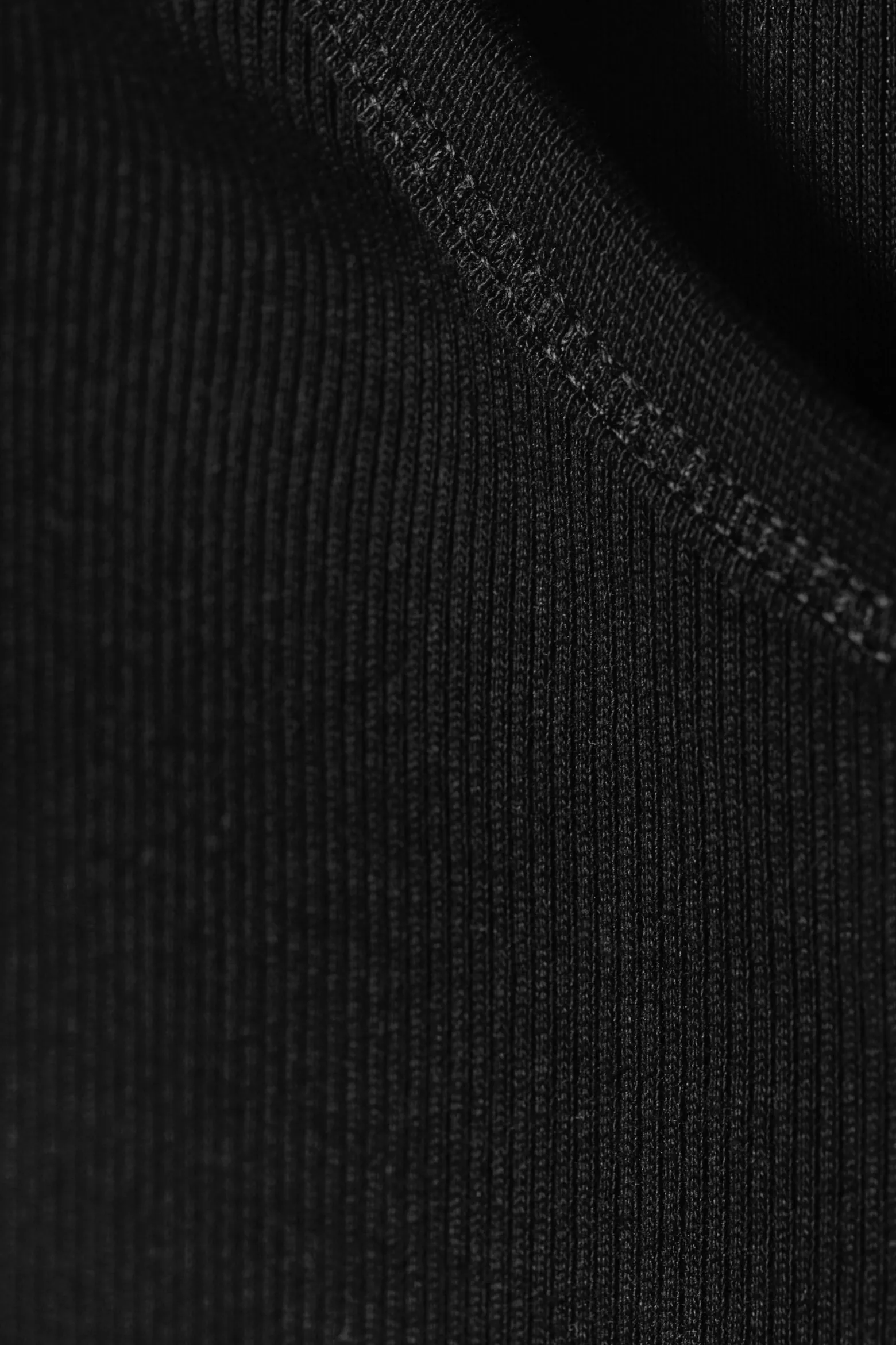 GERIPPTES MINI-CROP-TOP|Weekday Best