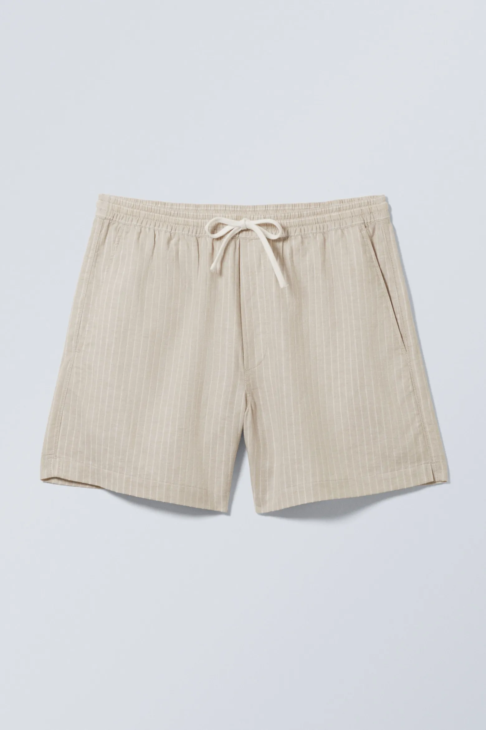 GESTREIFTE SHORTS AUS LEINENMISCHUNG|Weekday Fashion