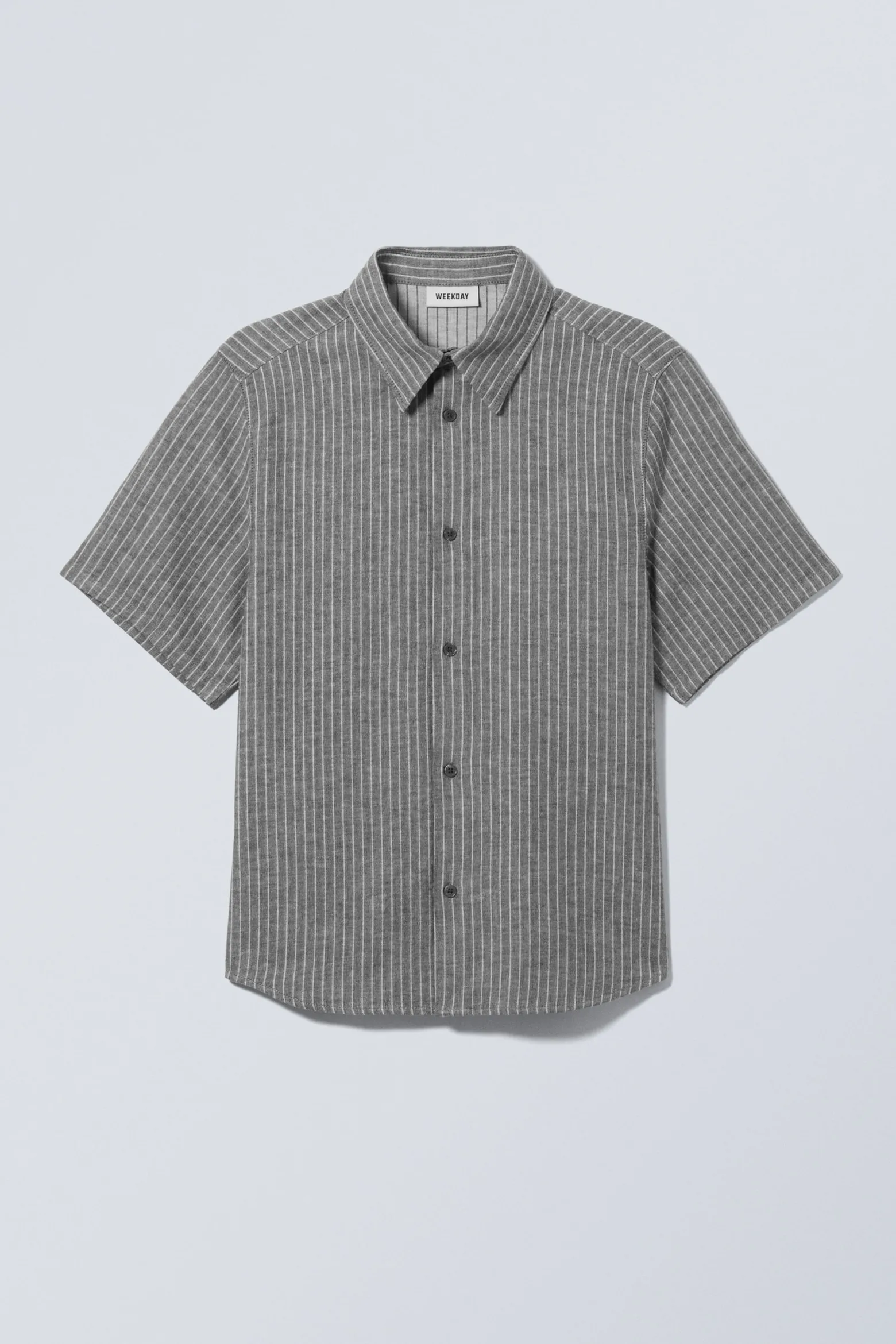 GESTREIFTES KURZARMHEMD AUS LEINENMISCHUNG|Weekday Cheap