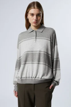 GESTRICKTER PIQUÉ-PULLOVER MIT LOCKERER PASSFORM|Weekday Cheap