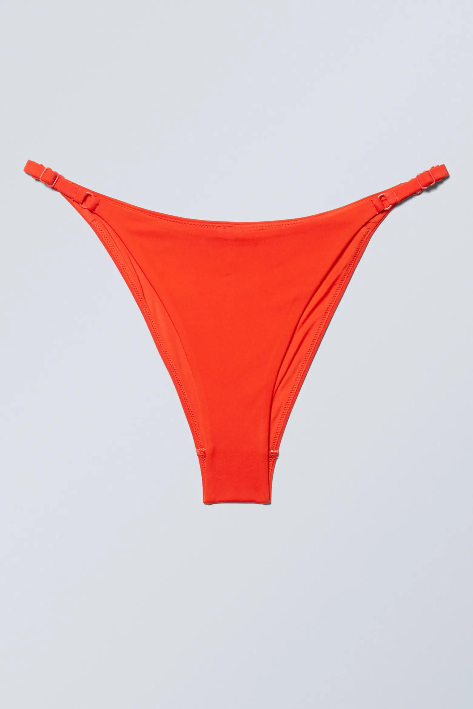 GEWAGTES BIKINIHÖSCHEN|Weekday Discount