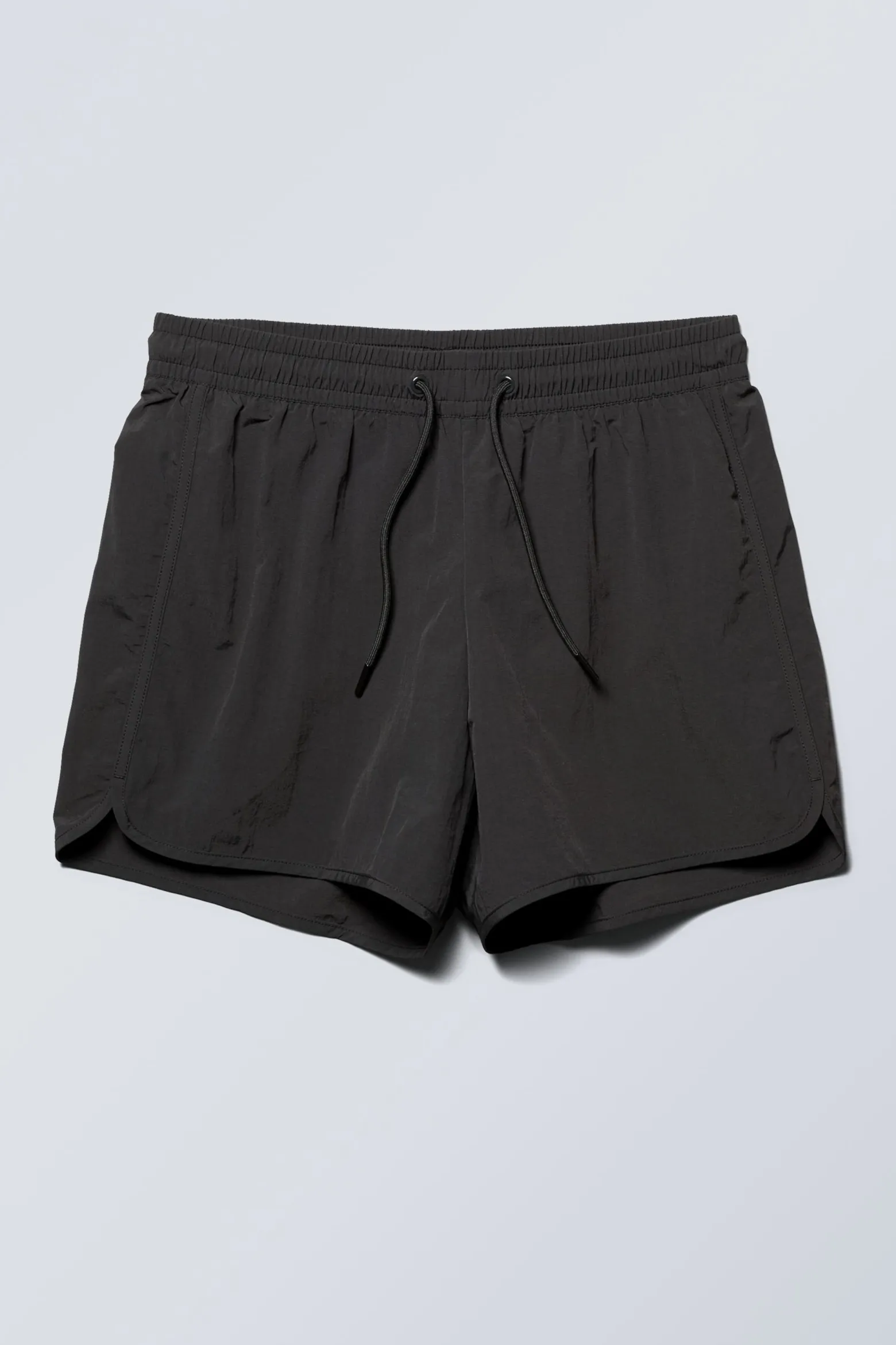 HELLBRAUNE BADESHORTS TAN MIT STRUKTURMUSTER|Weekday Sale