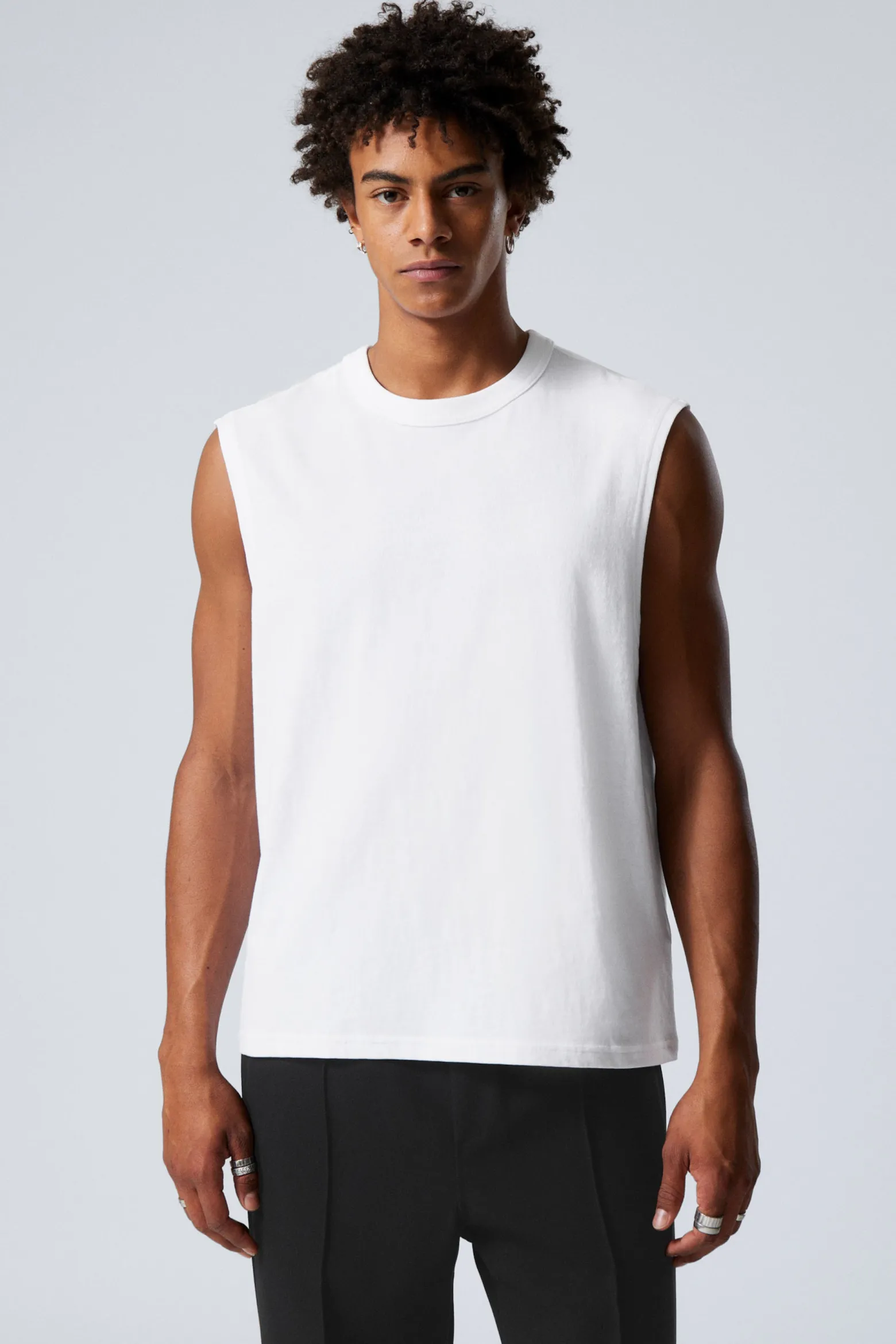 KASTIGES TANKTOP IN WASHED-OPTIK|Weekday Cheap