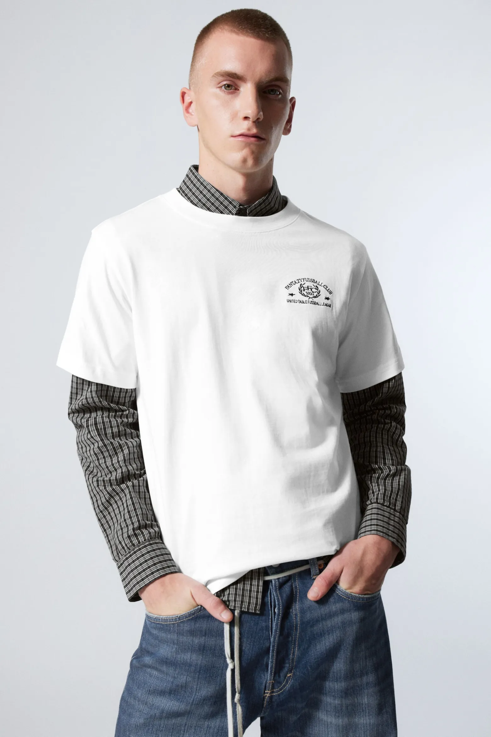 KASTIGES T-SHIRT MIT GRAFIKPRINT|Weekday New