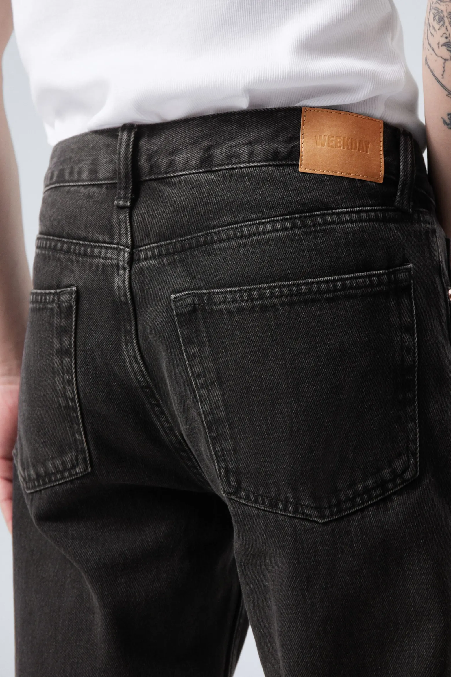 KLEAN REGULAR STRAIGHT LEG JEANS|Weekday Cheap