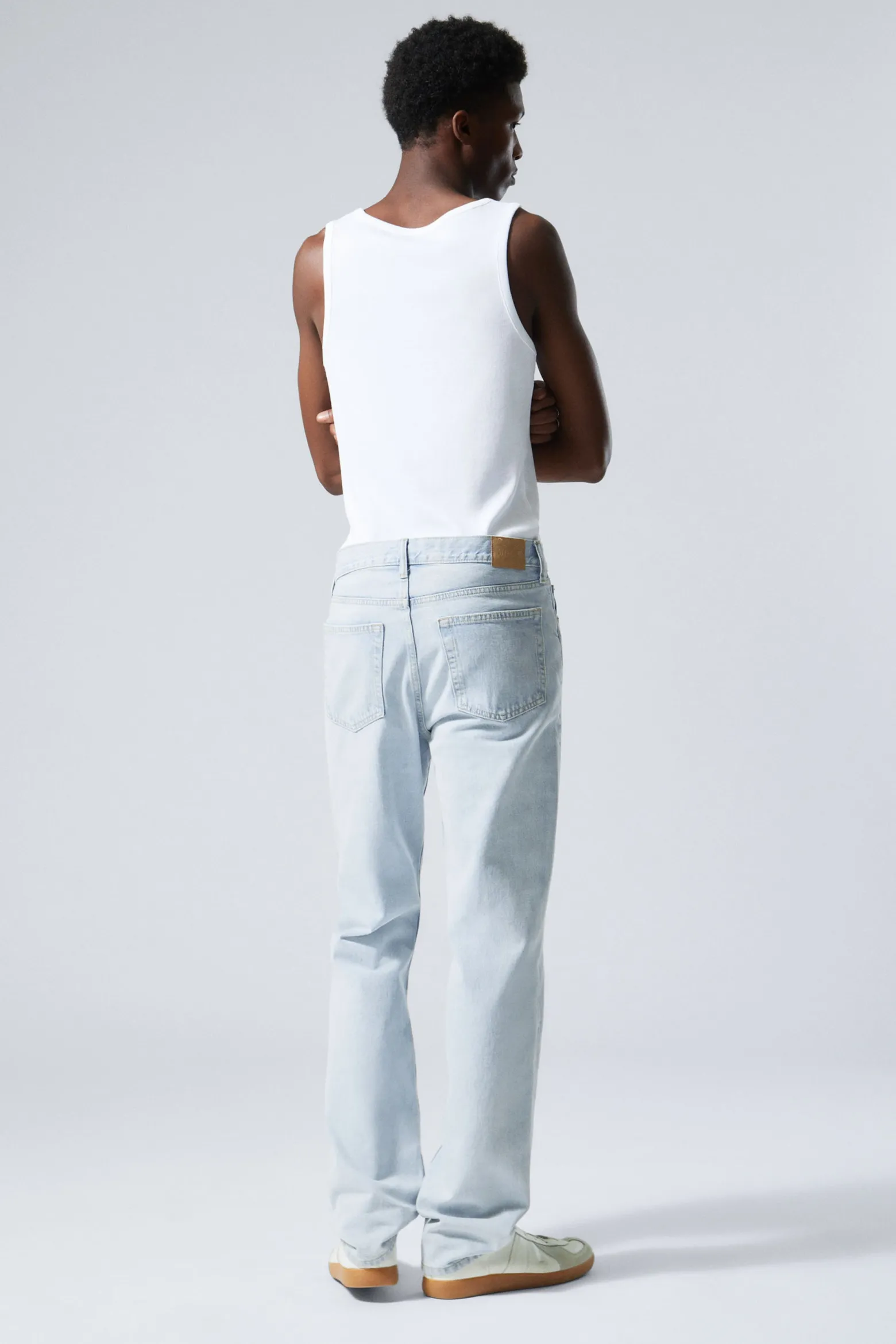 KLEAN REGULAR STRAIGHT LEG JEANS|Weekday Shop
