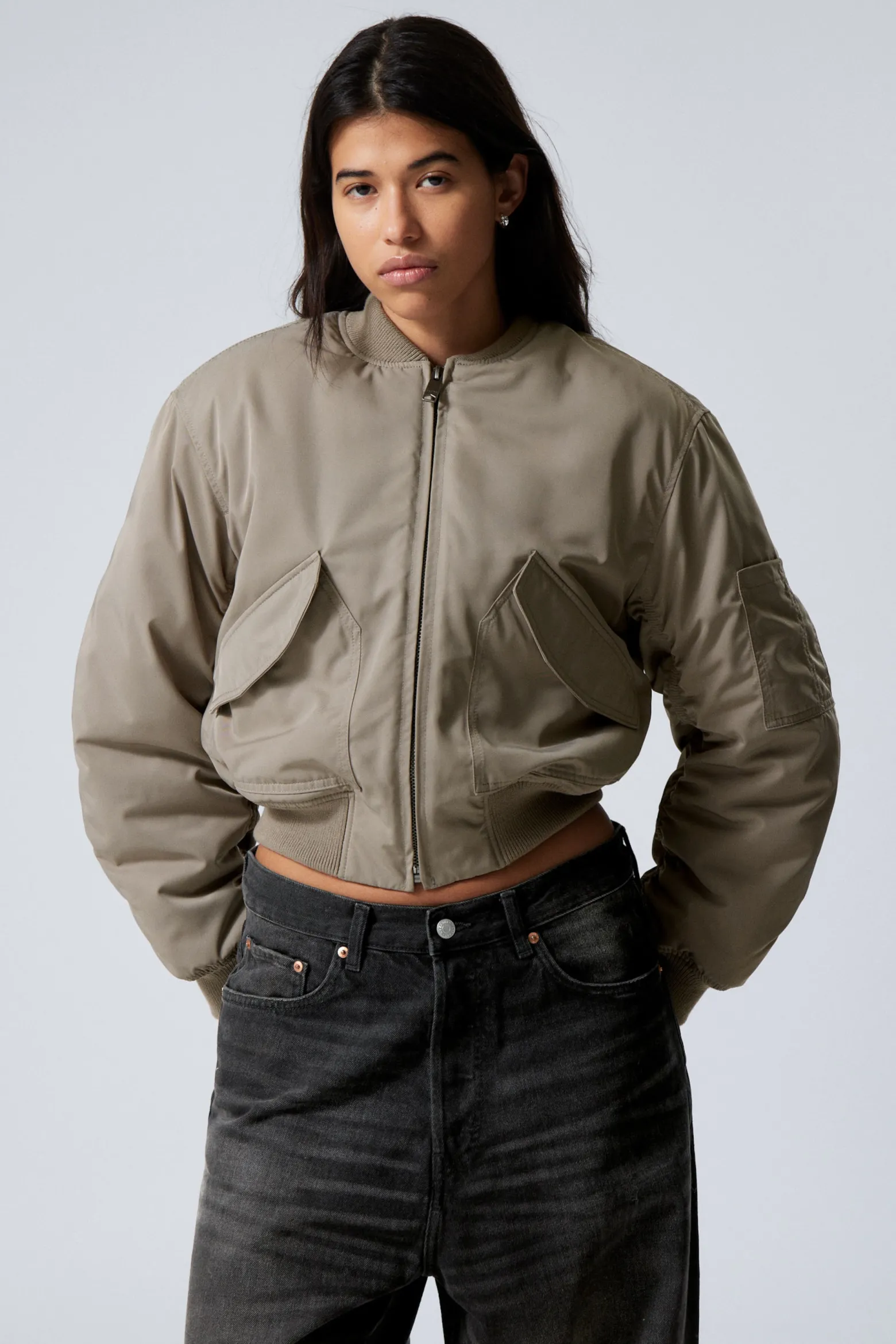 KURZ GESCHNITTENE BOMBERJACKE|Weekday Clearance