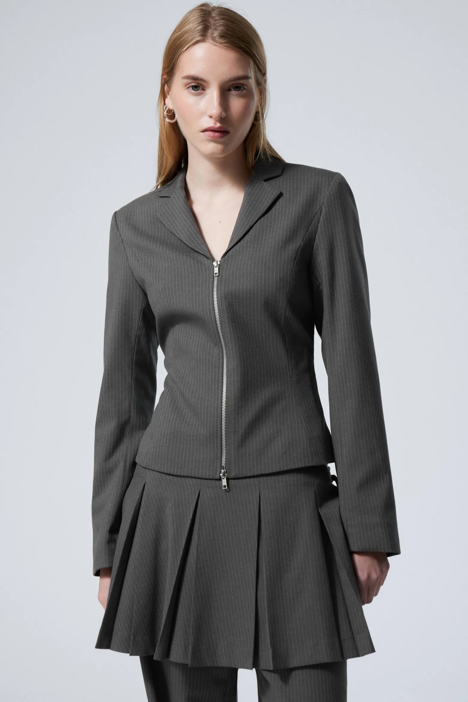 KURZER ZIP-BLAZER|Weekday Fashion