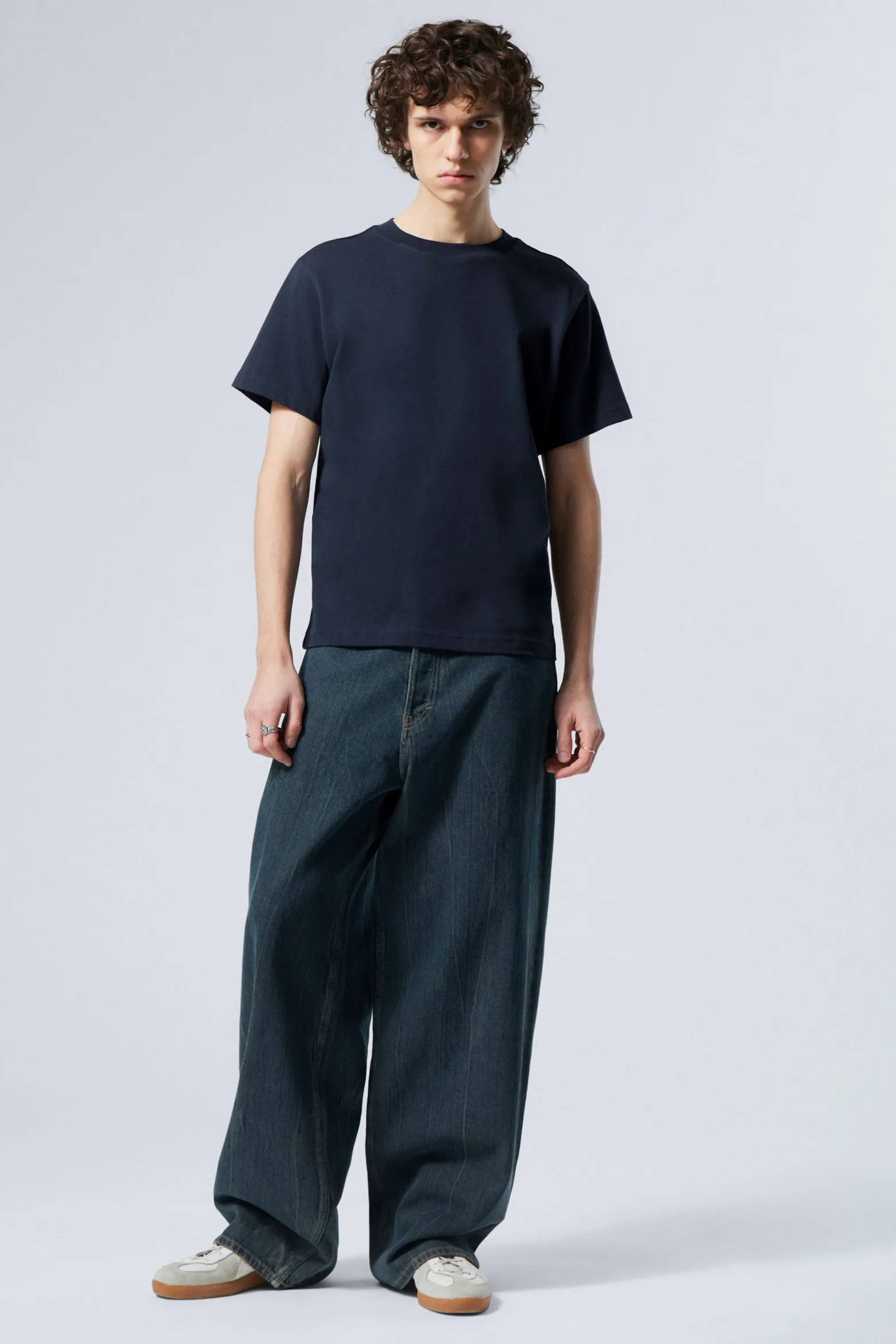 KURZES, SCHWERES BOXY-T-SHIRT|Weekday New
