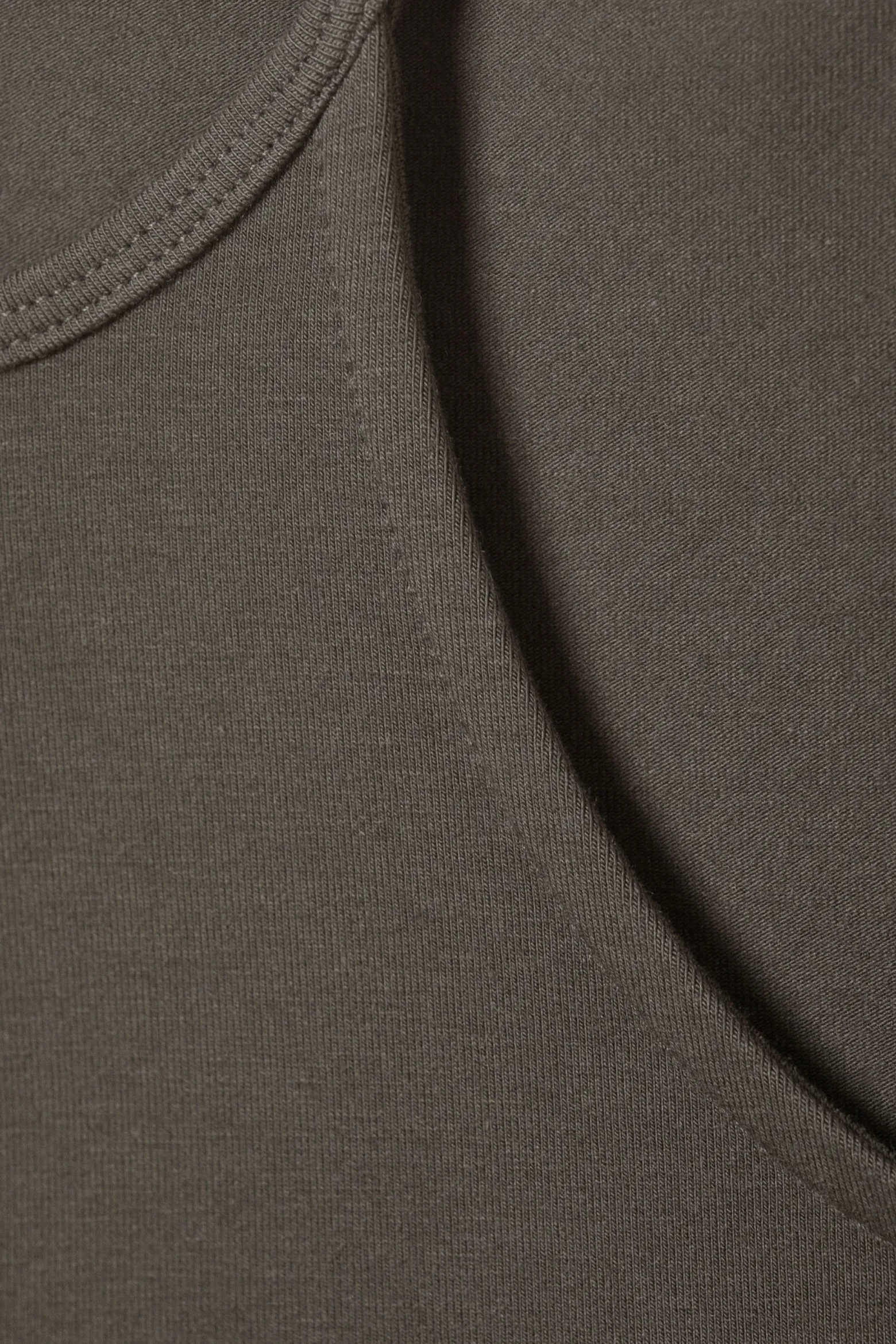 KURZÄRMELIGES NECKHOLDER-TOP|Weekday Clearance