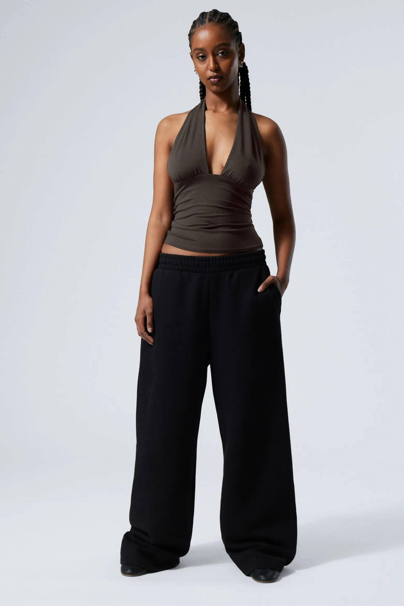 LANGE, SCHWERE SWEATPANTS IN LOCKERER PASSFORM|Weekday Discount