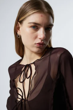 LANGÄRMELIGES MESH-TOP MIT BINDEVERSCHLUSS|Weekday Outlet