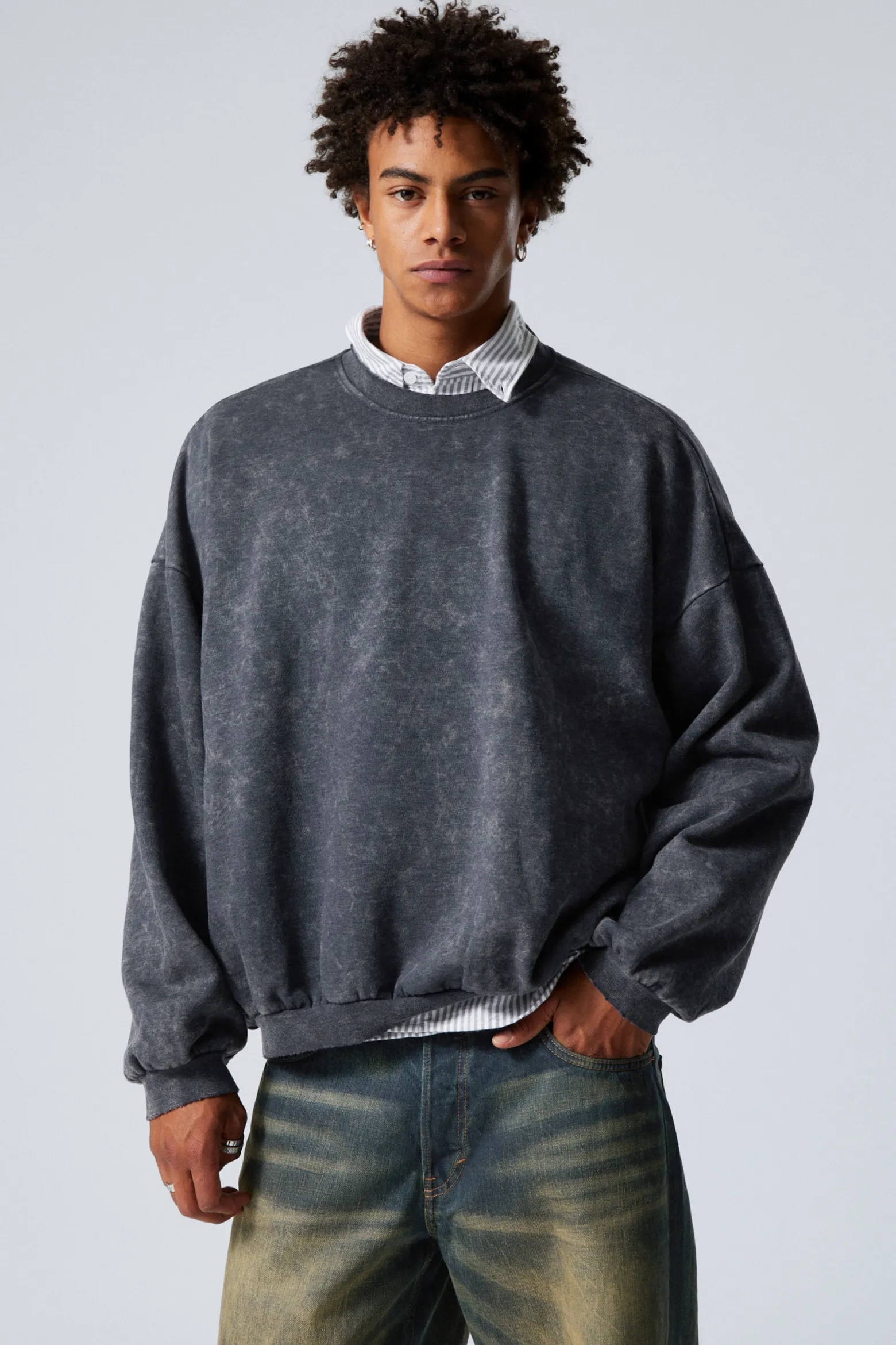 LANGÄRMELIGES OVERSIZE-SWEATSHIRT|Weekday Discount