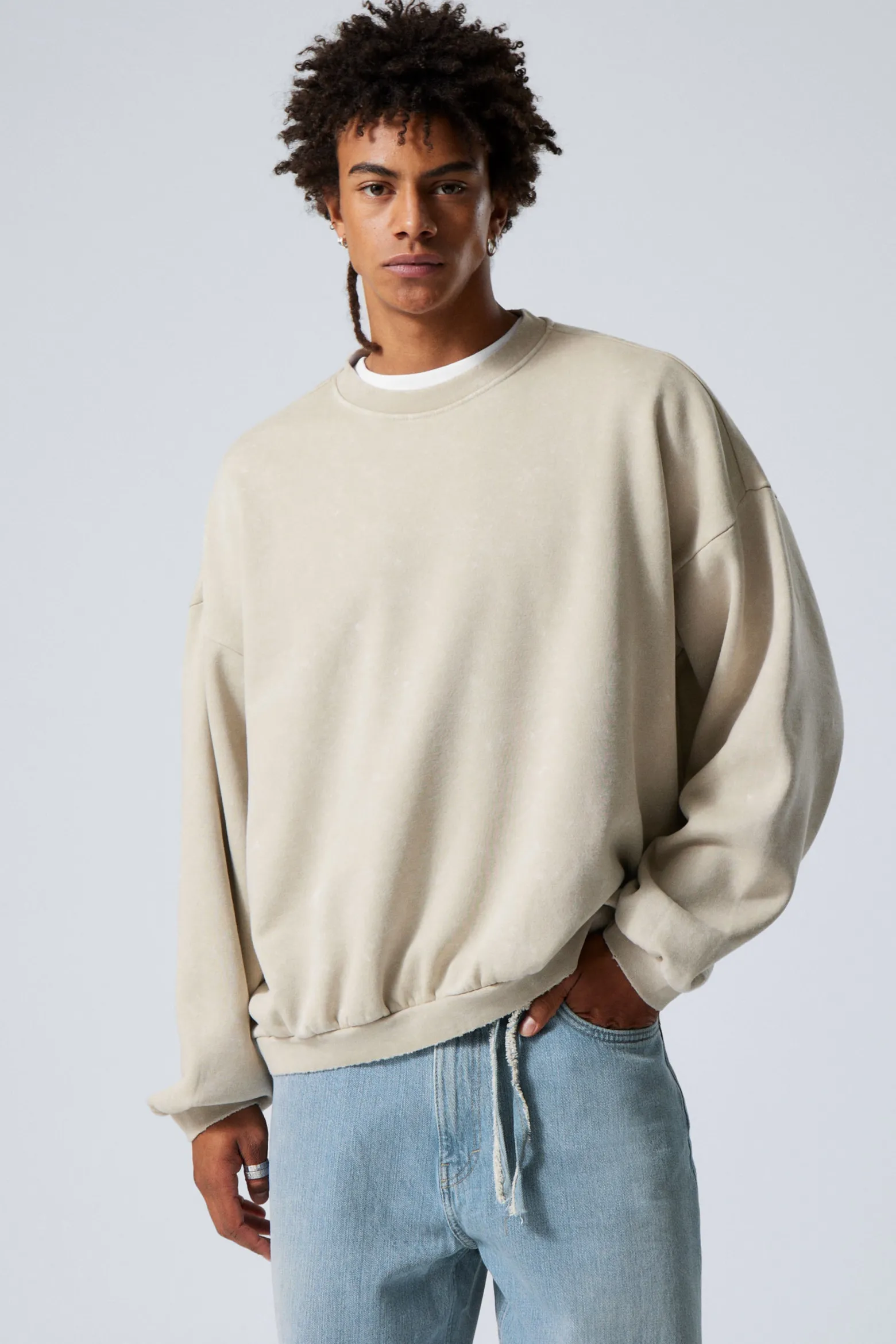 LANGÄRMELIGES OVERSIZE-SWEATSHIRT|Weekday Fashion