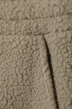 LOCKER GESCHNITTENE FLEECEHOSE|Weekday Fashion