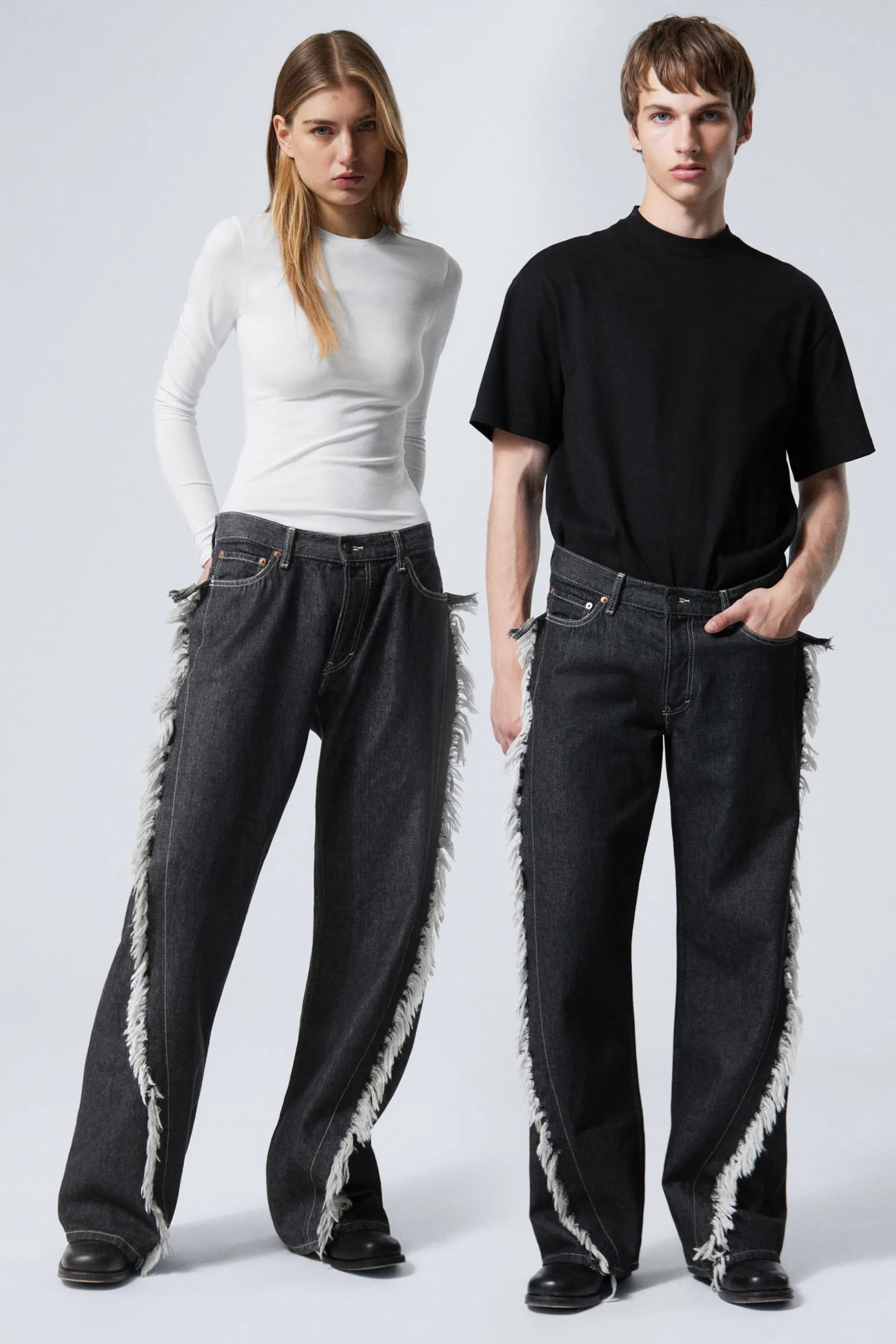 LOCKERE JEANS MIT FRANSIGER TWIST-NAHT|Weekday Discount