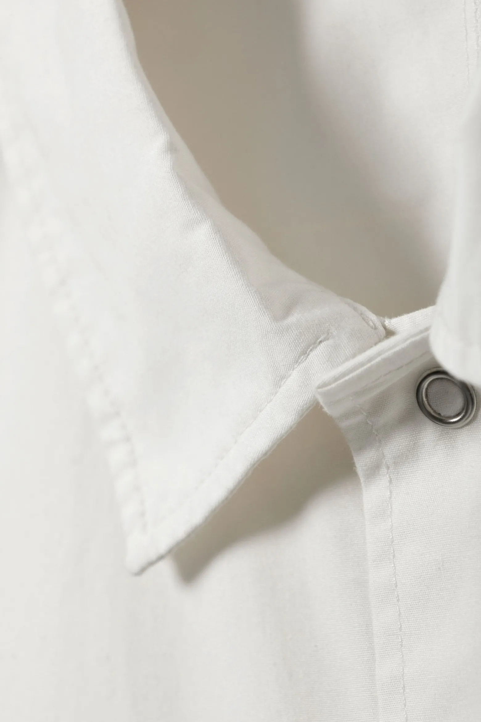 LÄSSIGES, KURZÄRMLIGES BAUMWOLLHEMD|Weekday Best Sale