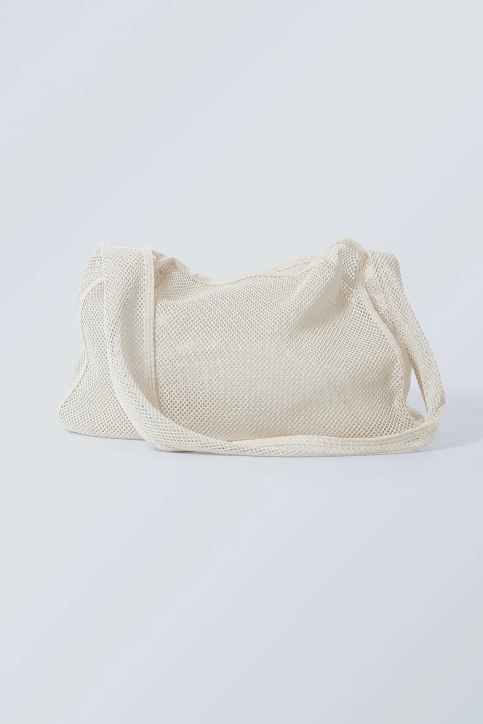 NETZ-UMHÄNGETASCHE|Weekday Sale