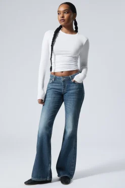 NOVA LOW WAIST SLIM BOOTCUT LEG JEANS|Weekday Online