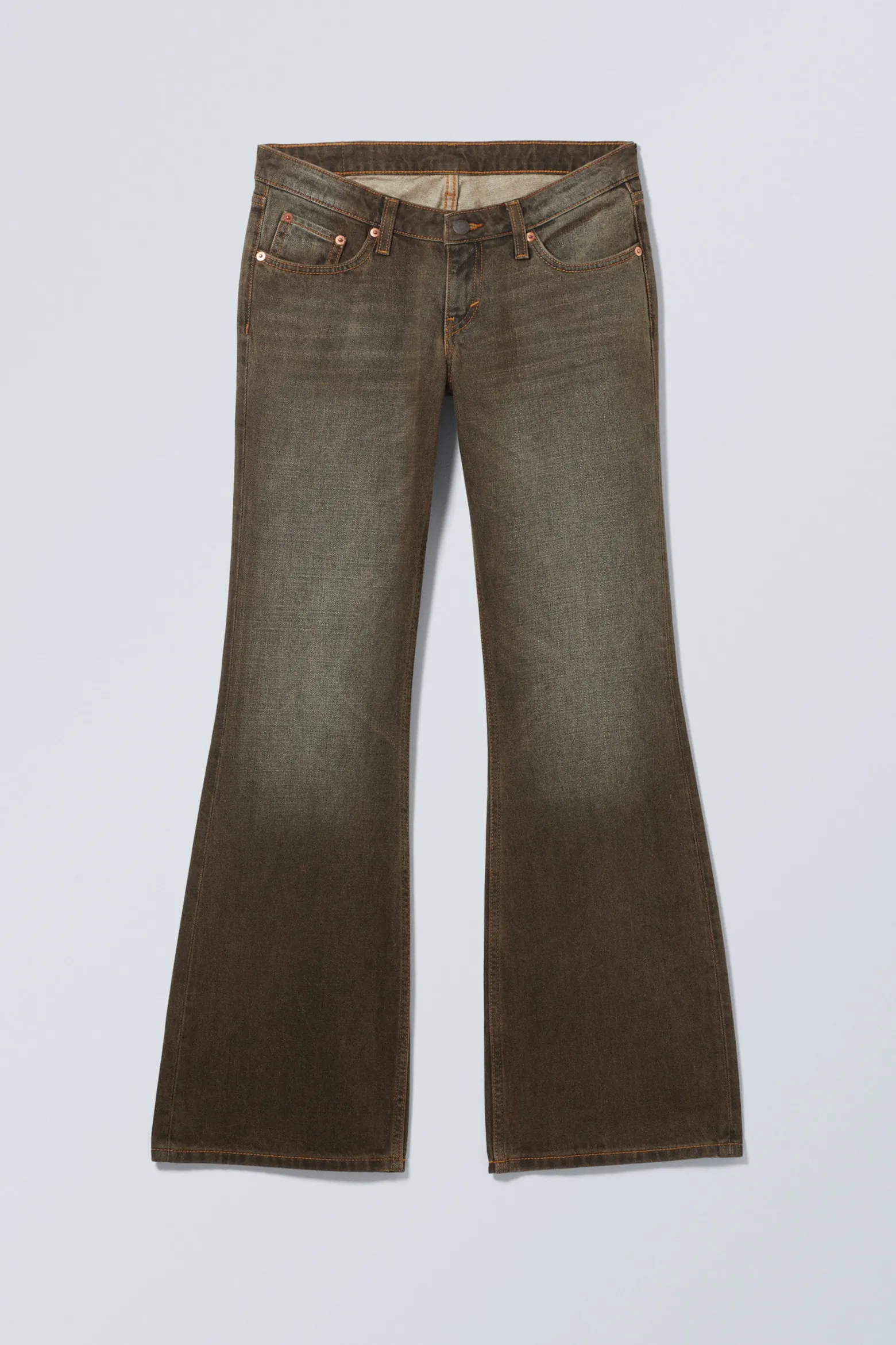 NOVA LOW WAIST SLIM BOOTCUT LEG JEANS|Weekday Hot