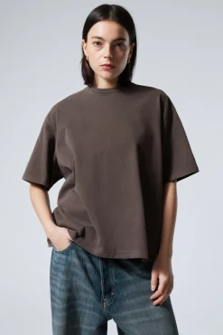 OVERSIZED T-SHIRT AUS SCHWEREM STOFF|Weekday Outlet