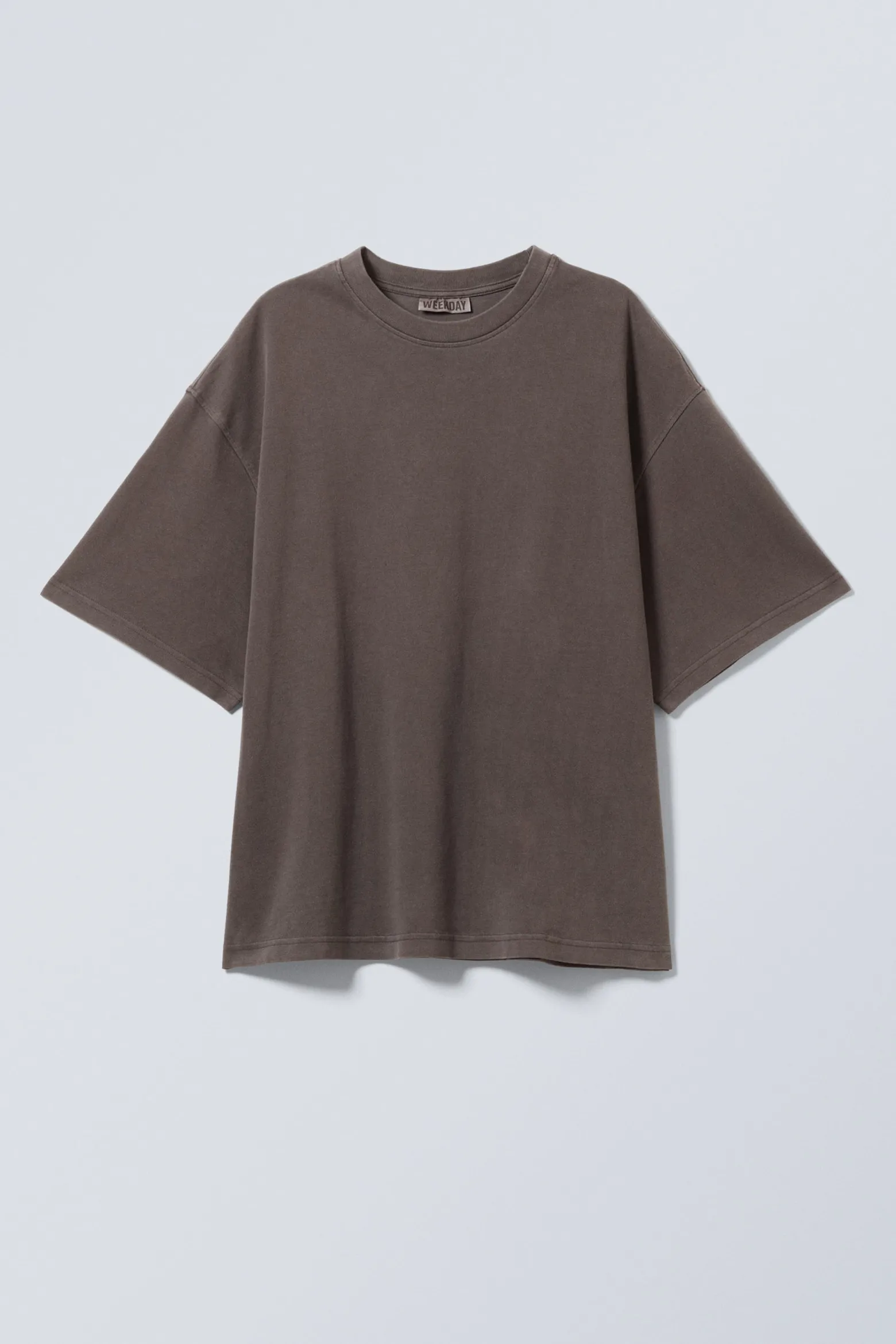 OVERSIZED T-SHIRT AUS SCHWEREM STOFF|Weekday Outlet
