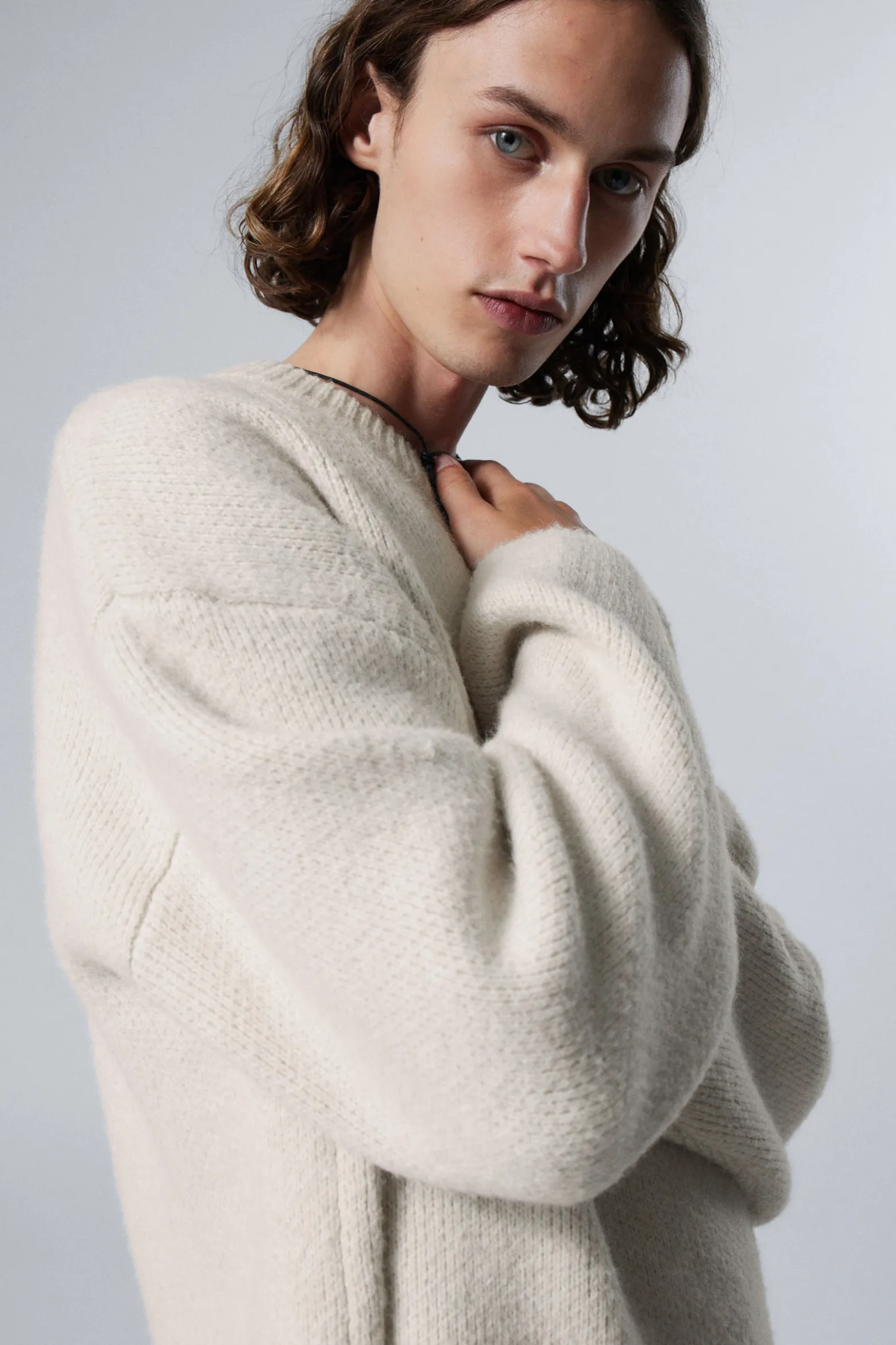 OVERSIZED-STRICKPULLOVER AUS WOLLMISCHUNG TEO|Weekday New