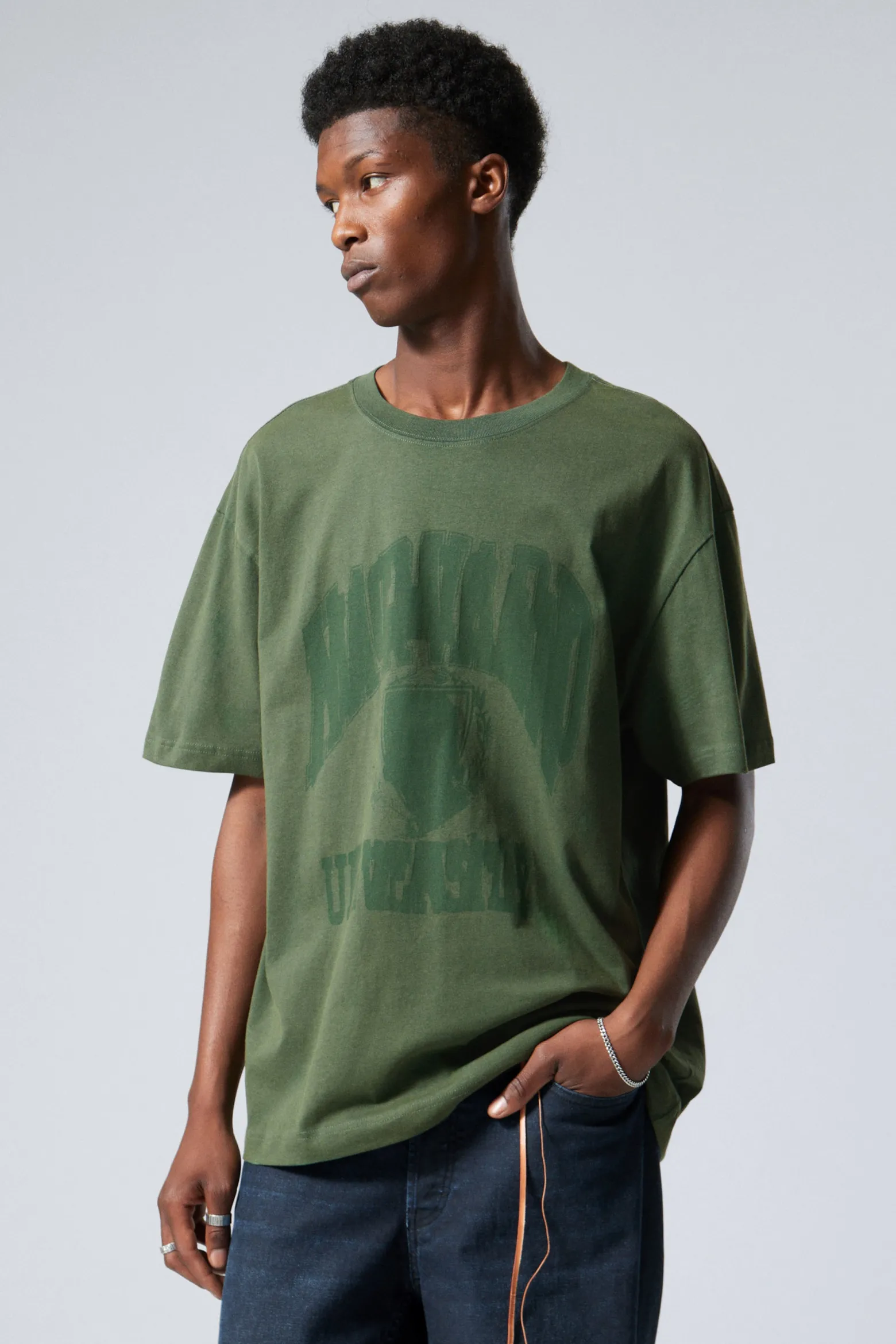 OVERSIZED-T-SHIRT MIT GRAFIKPRINT|Weekday Cheap