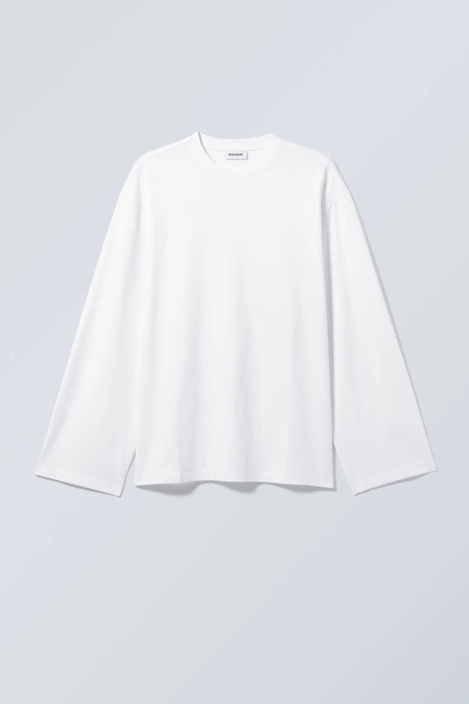 OVERSIZED-T-SHIRT MIT LANGEN ÄRMELN|Weekday Sale